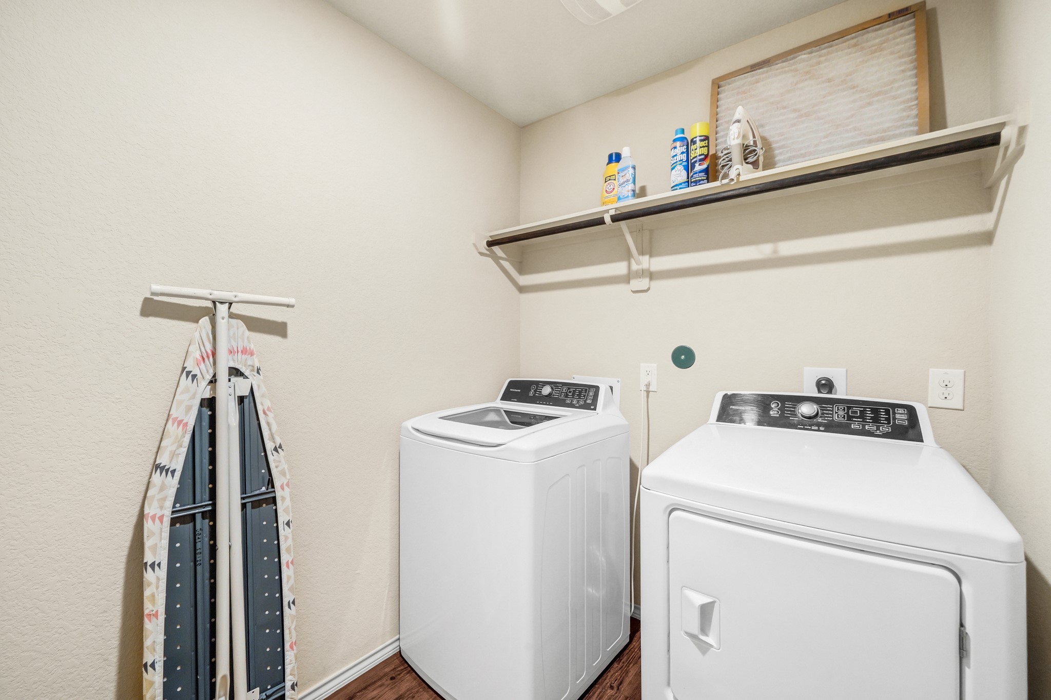 1345 Lariat Ridge Trail Property Photo 17