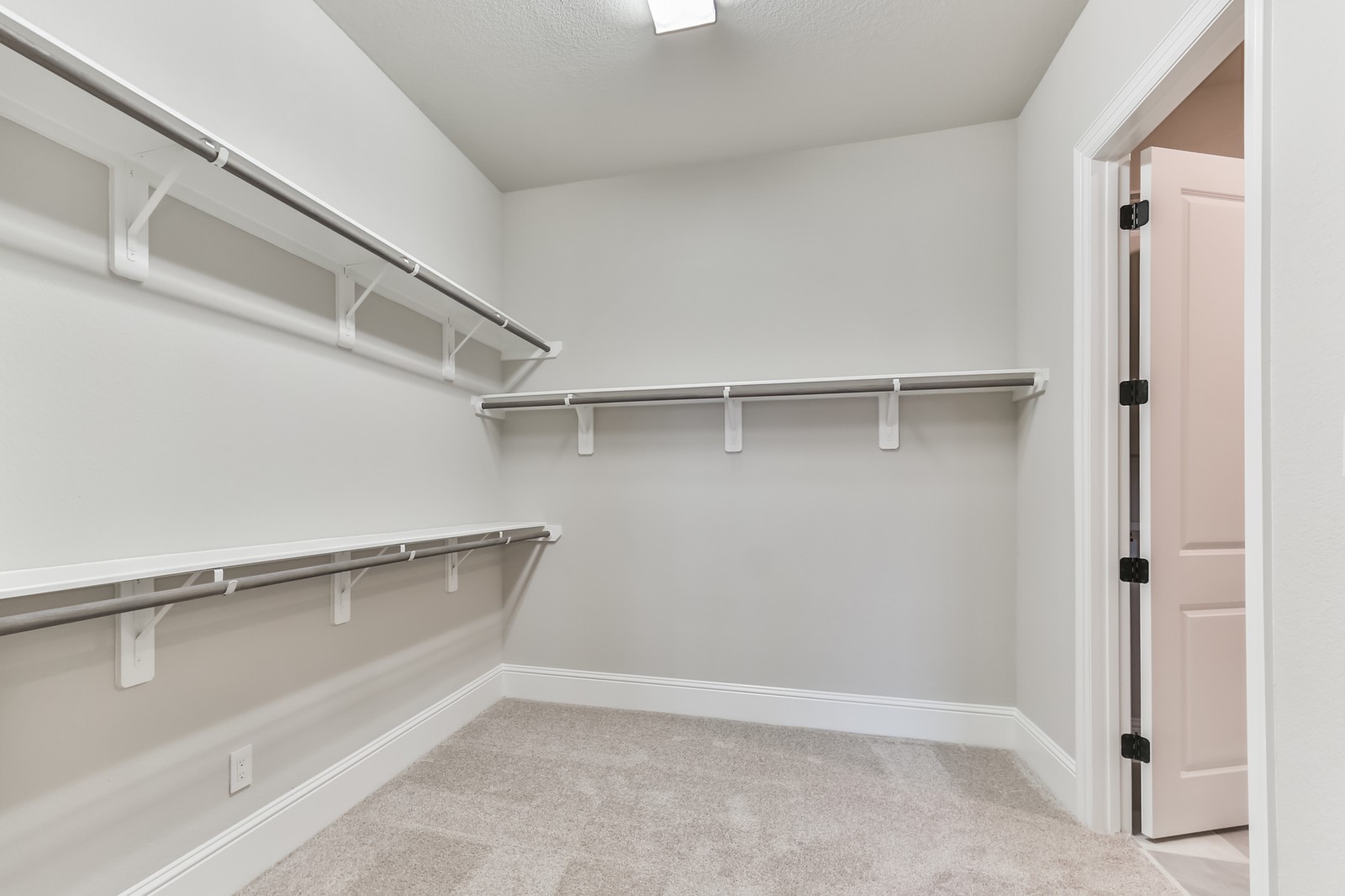 730 Imperial Boulevard Property Photo 23