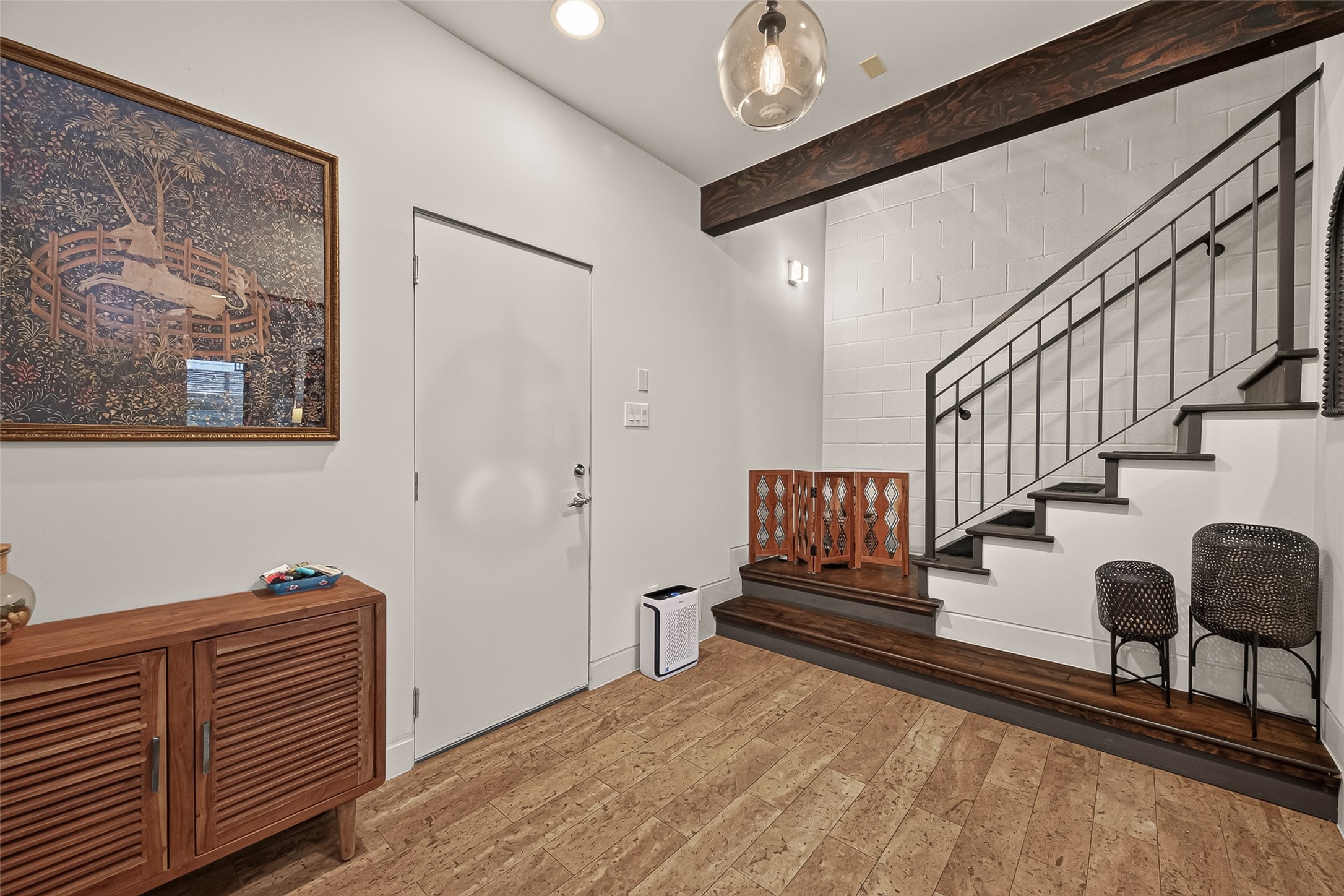 1613 Vermont Street B Property Photo 8