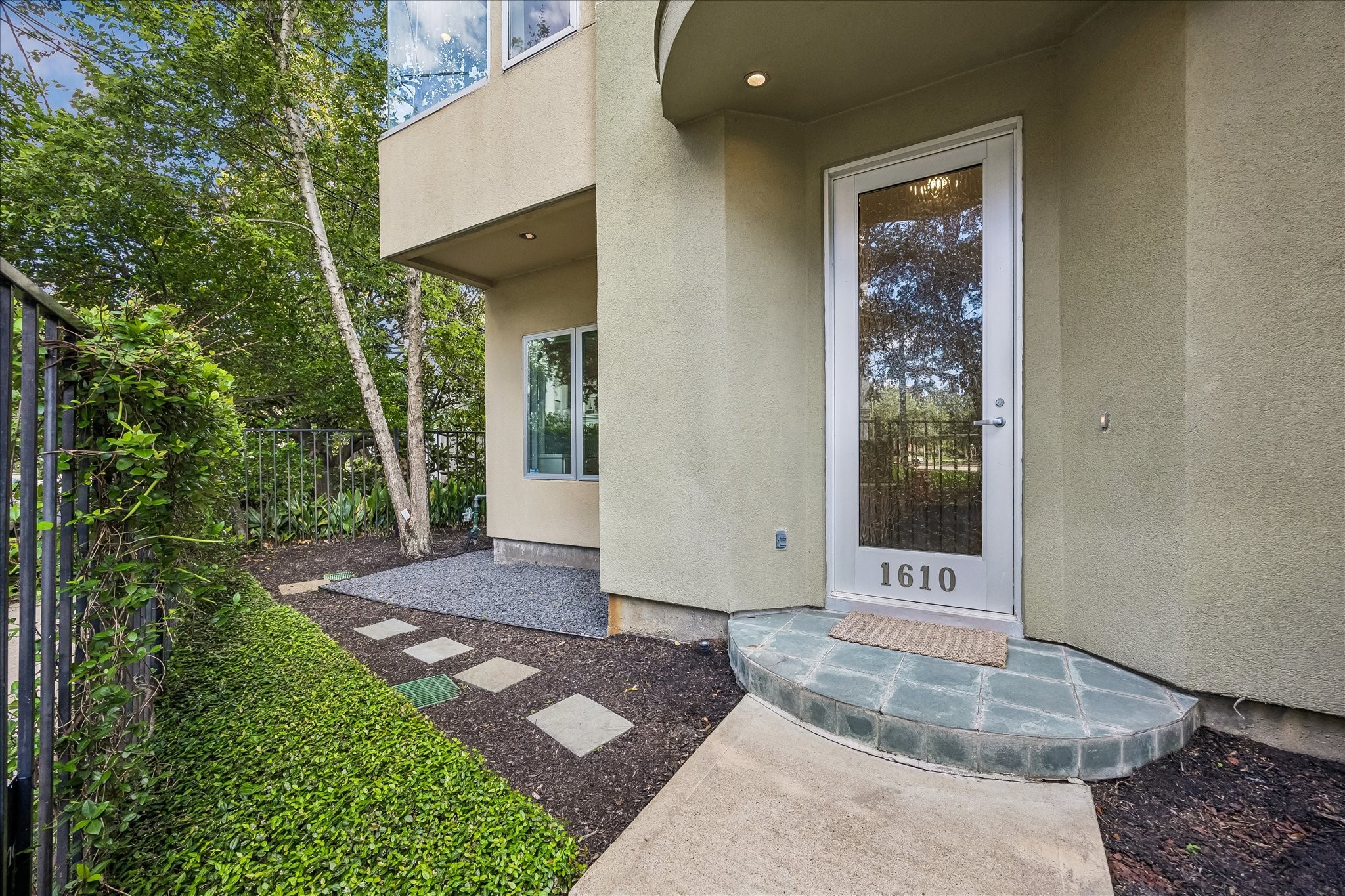 1610 Calumet Street Property Photo