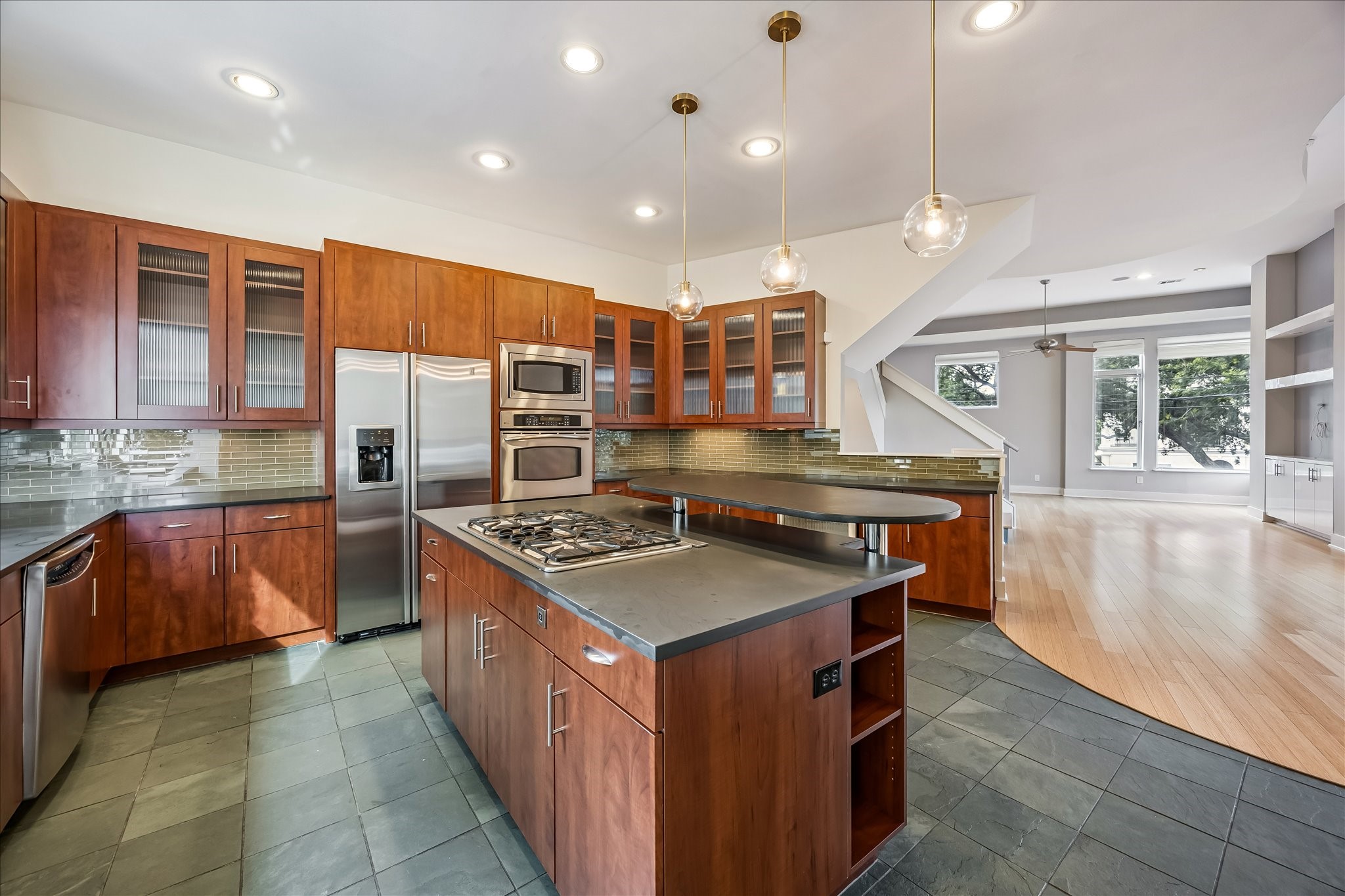 1610 Calumet Street Property Photo 5