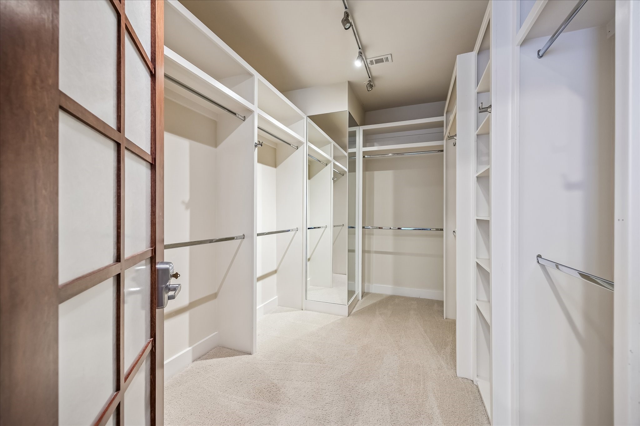 1610 Calumet Street Property Photo 20