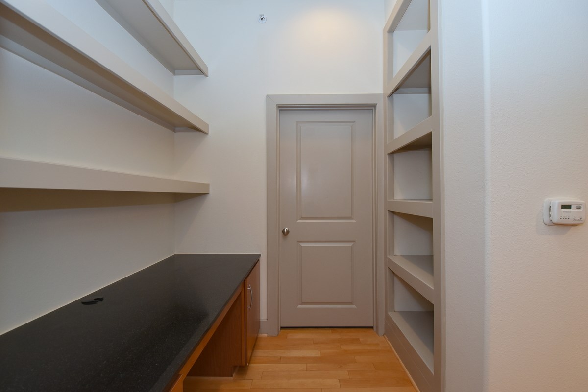 1901 Post Oak Boulevard 4603 Property Photo 9