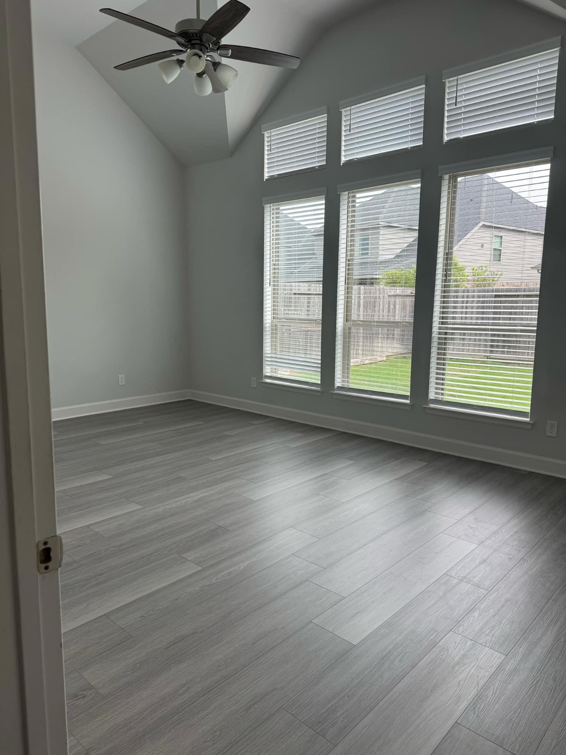 28926 Creekside Bend Drive Property Photo 21