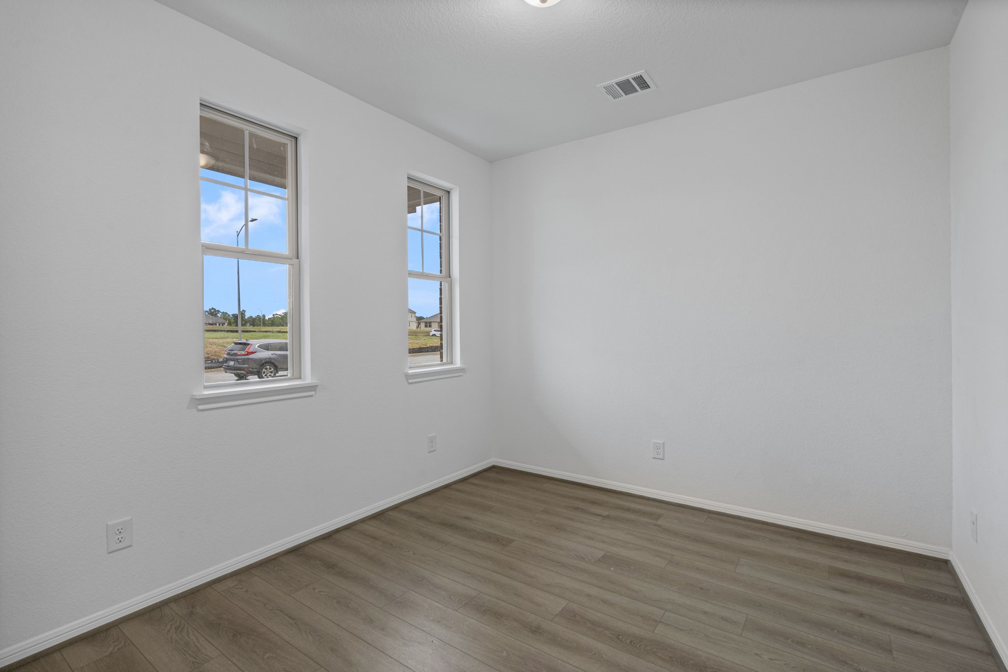 25514 West Blackwater Creek Trail Property Photo 4