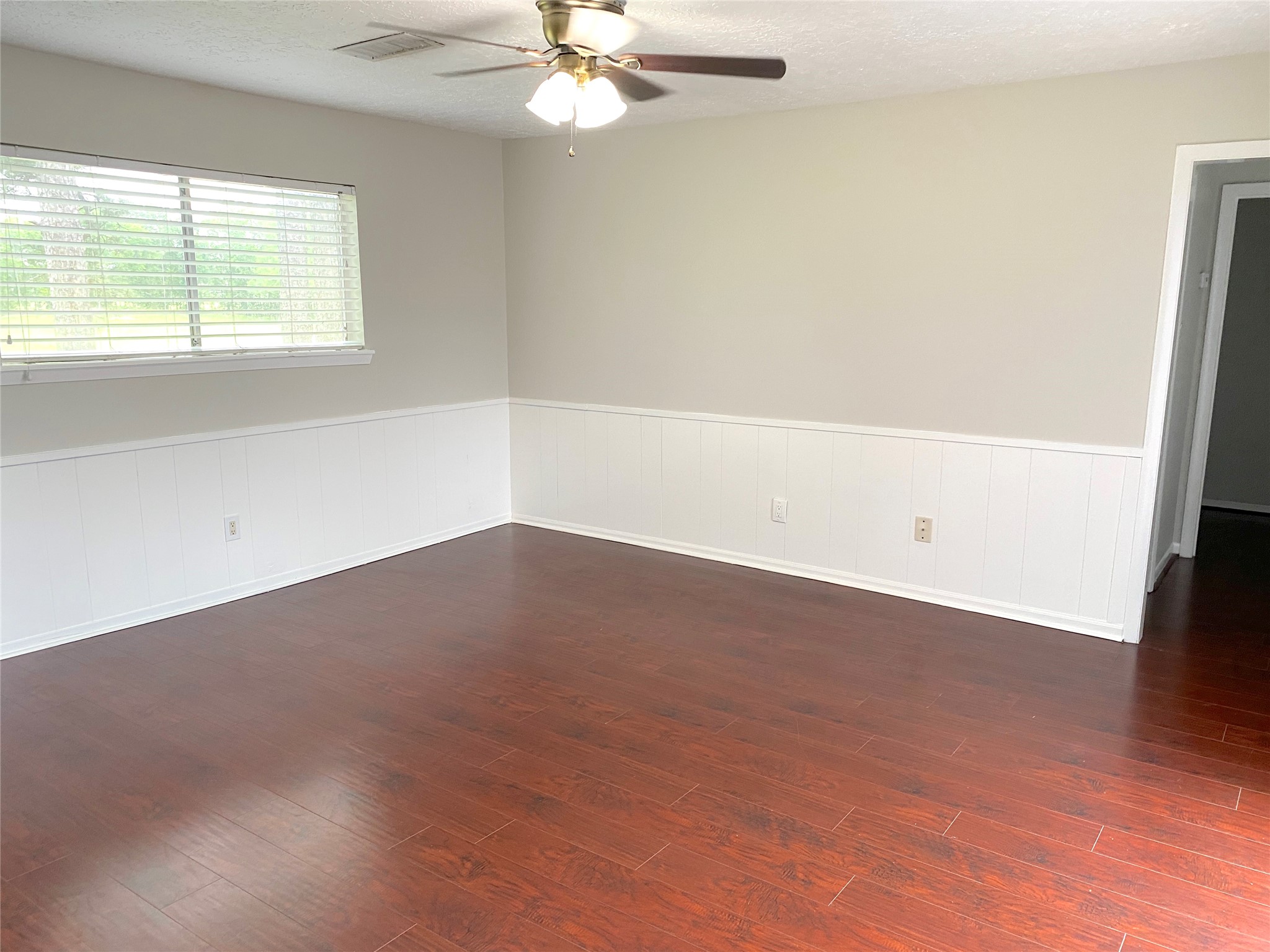 14934 Elmont Drive Property Photo 18