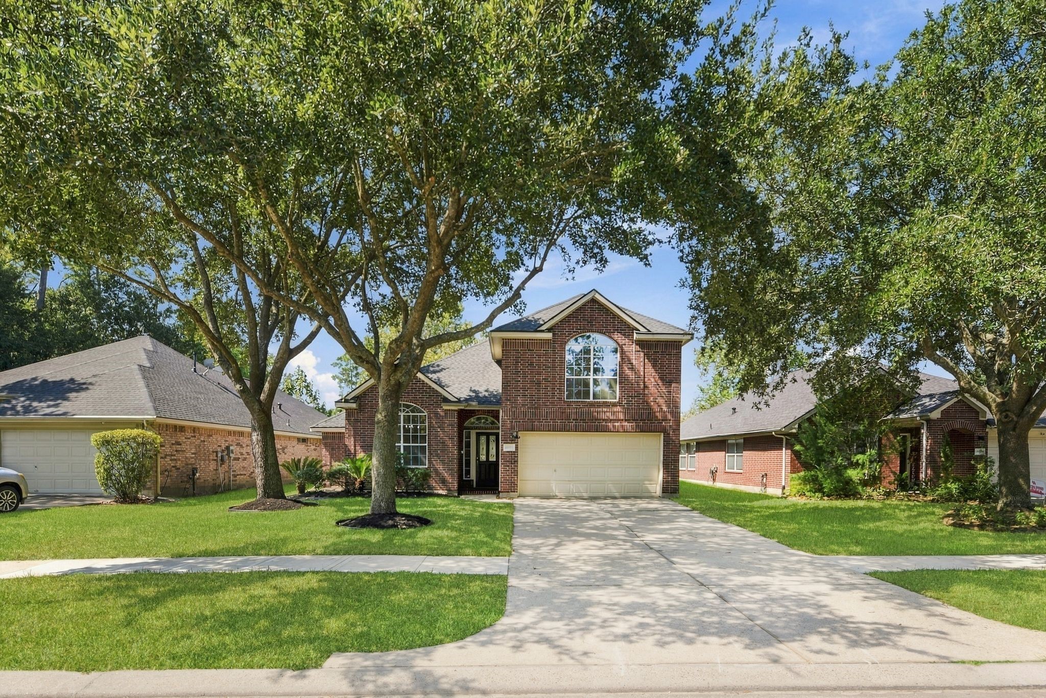 18507 Half Moon Trail Property Photo 4