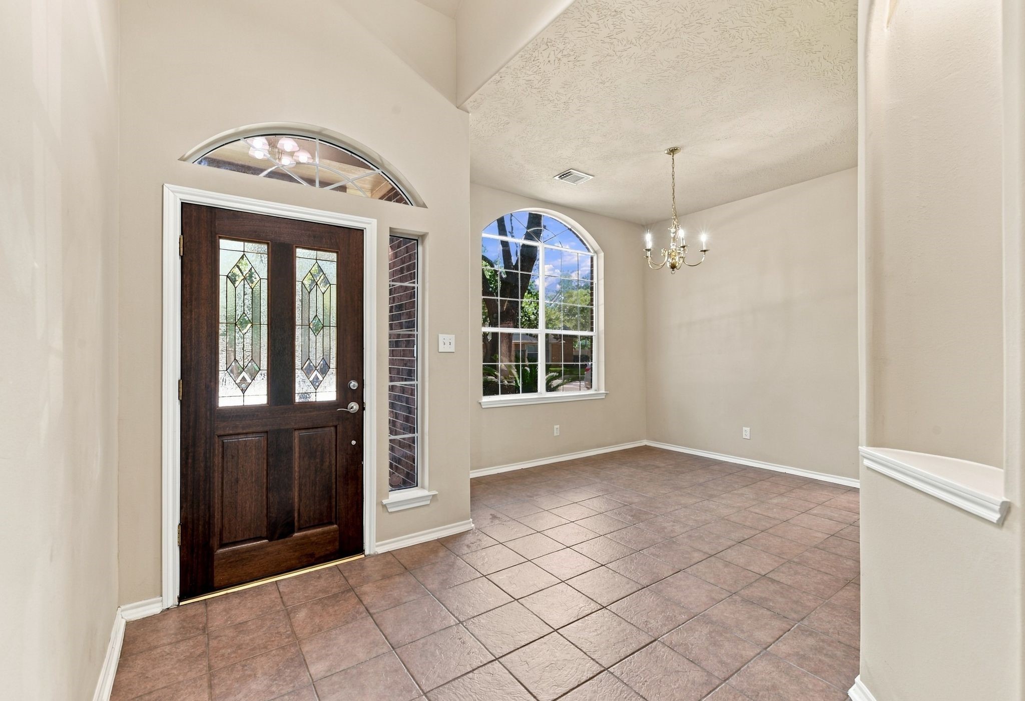 18507 Half Moon Trail Property Photo 6