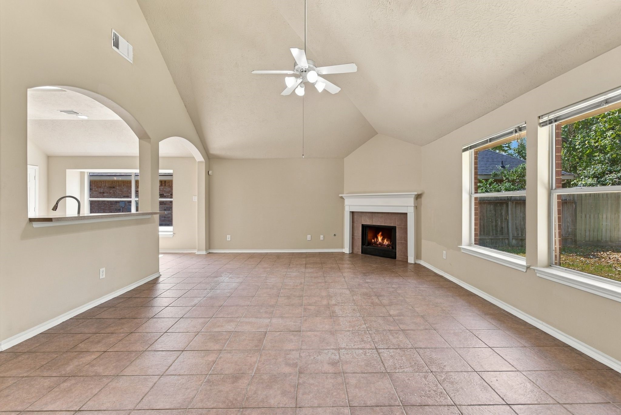 18507 Half Moon Trail Property Photo 9
