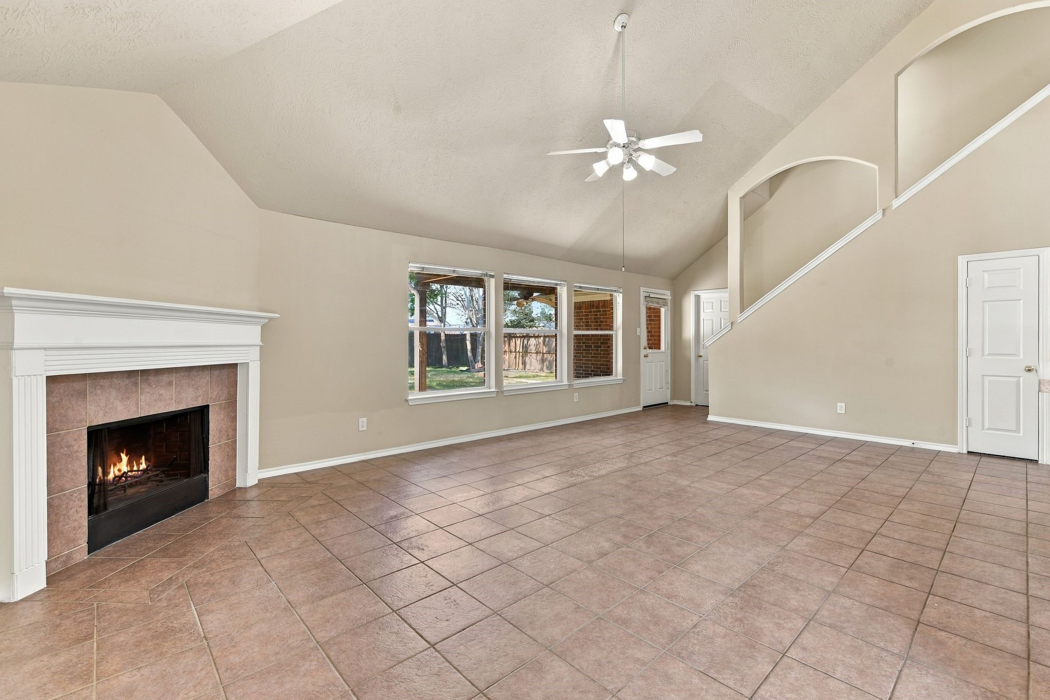 18507 Half Moon Trail Property Photo 10