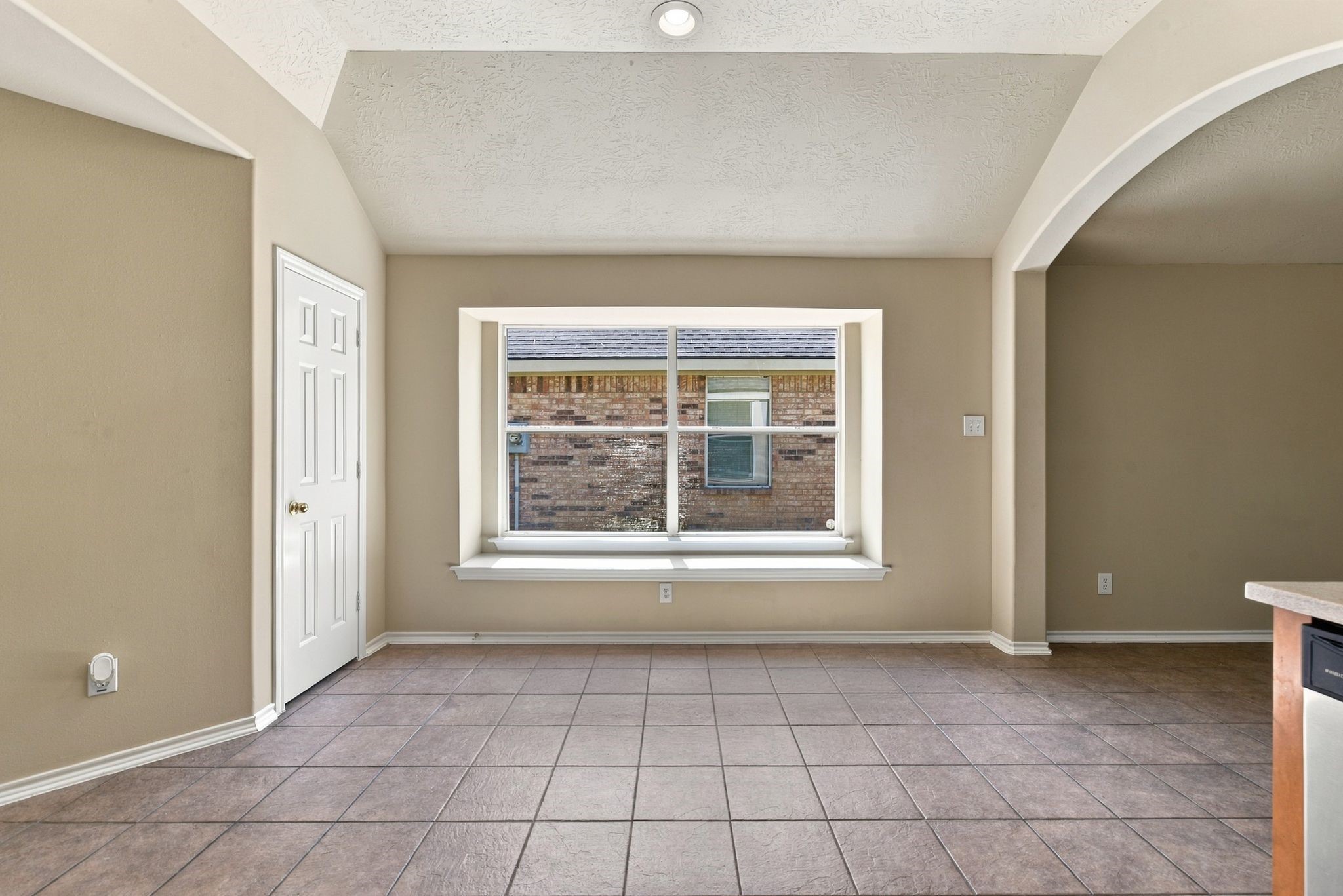 18507 Half Moon Trail Property Photo 11