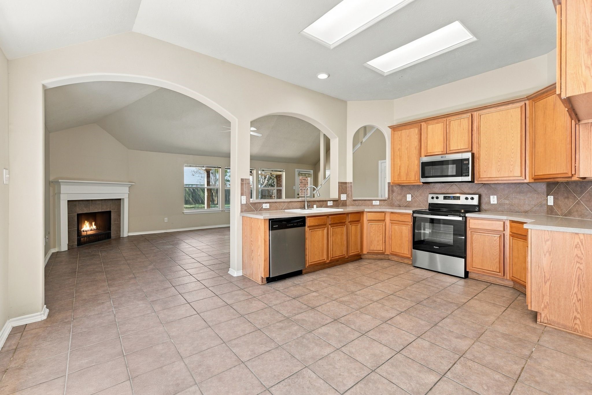 18507 Half Moon Trail Property Photo 12