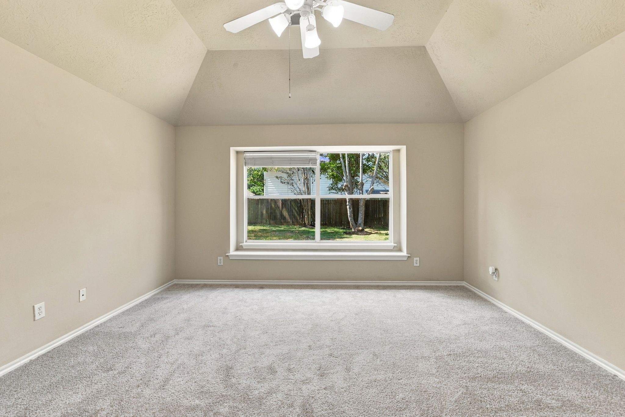 18507 Half Moon Trail Property Photo 18
