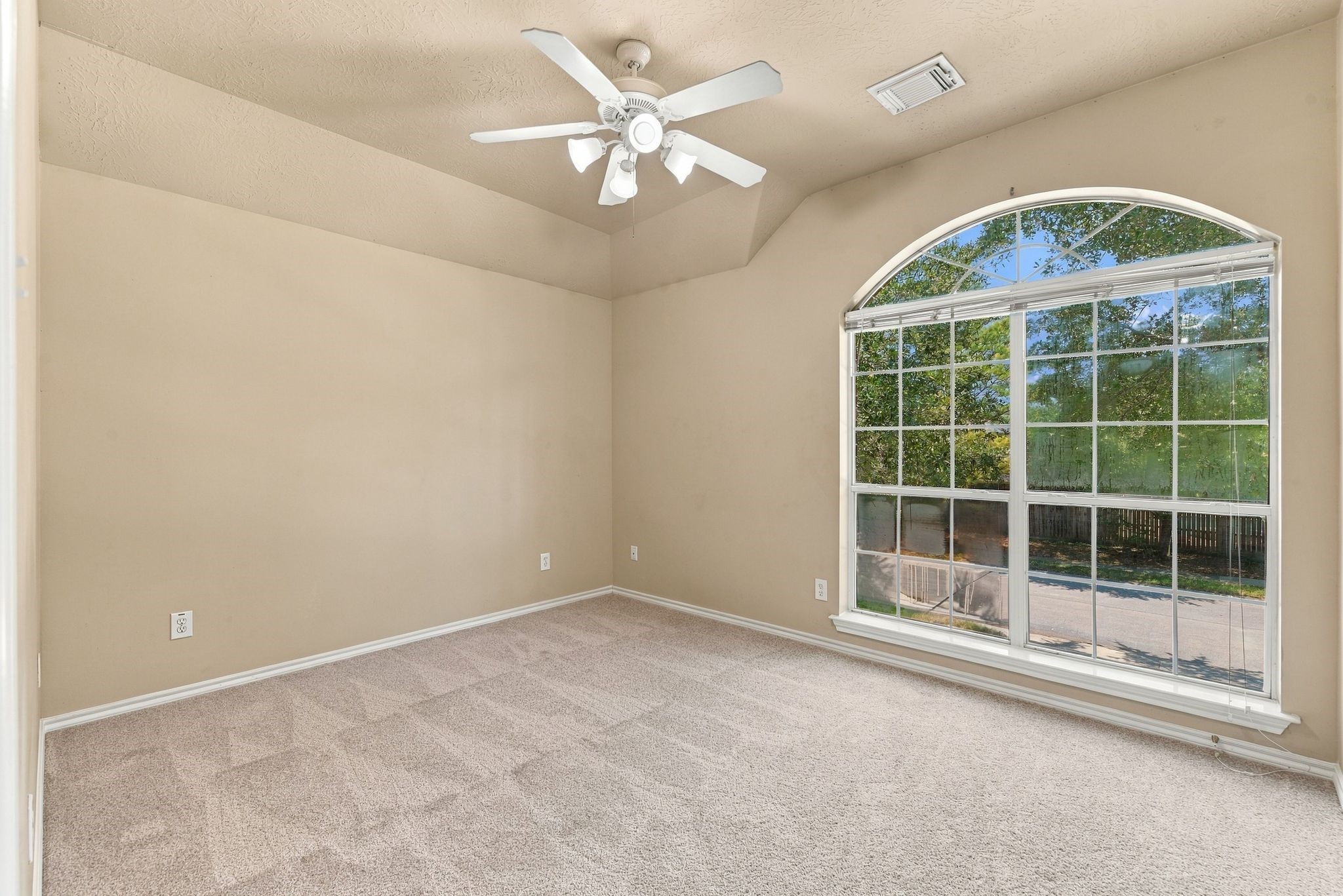 18507 Half Moon Trail Property Photo 29