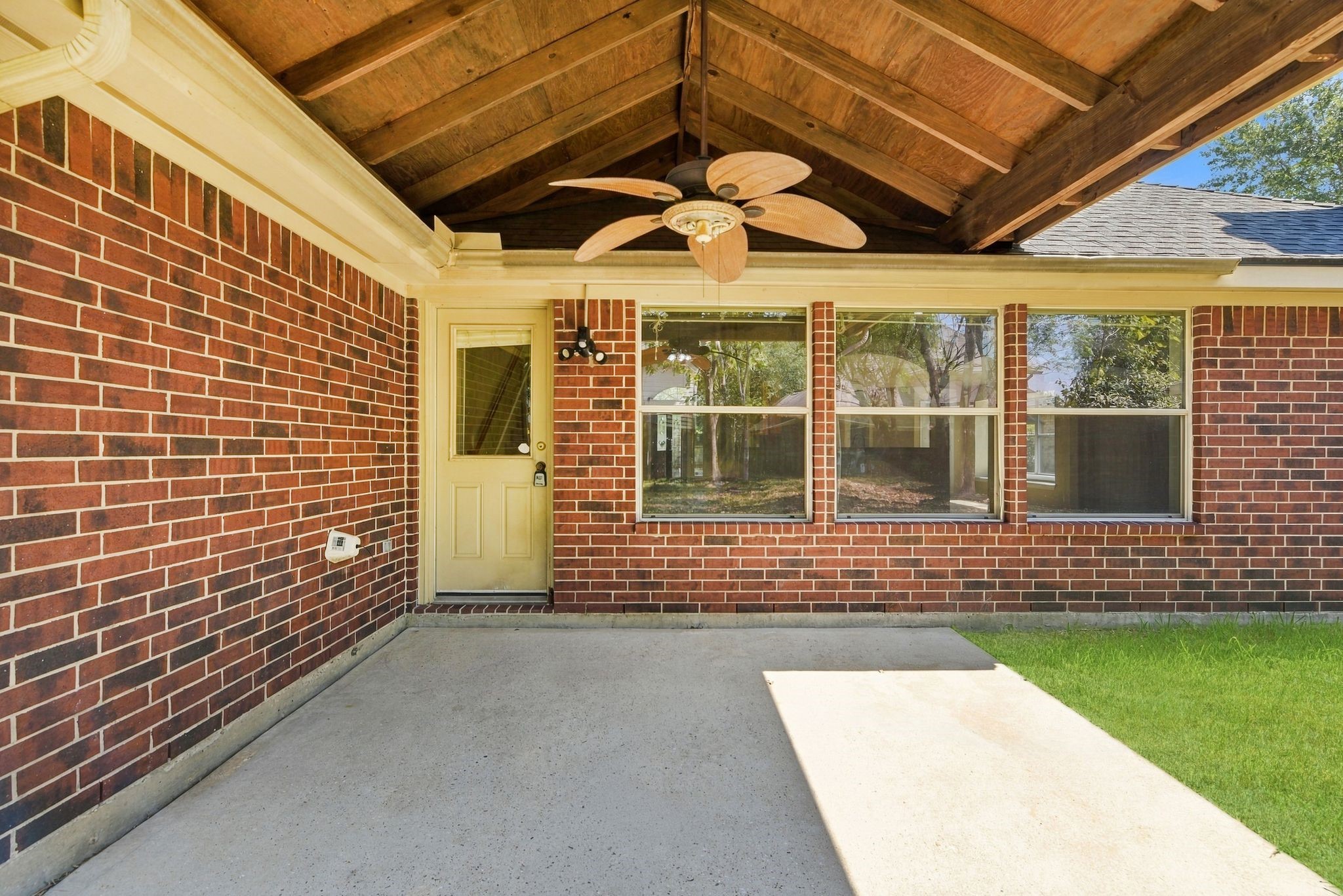 18507 Half Moon Trail Property Photo 36