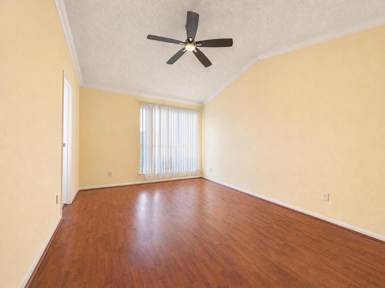 12300 Brookglade Circle 74 Property Photo 8