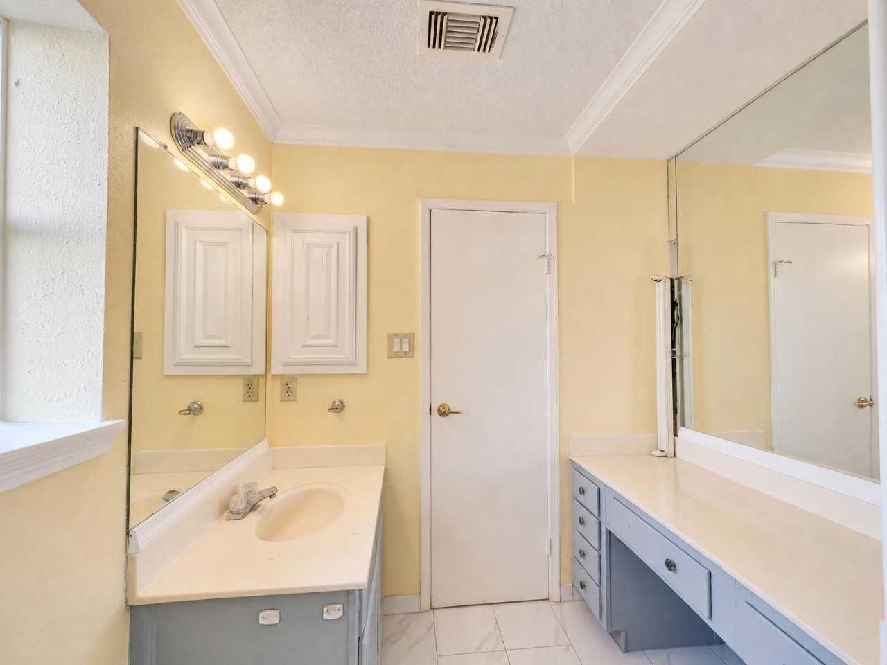 12300 Brookglade Circle 74 Property Photo 10