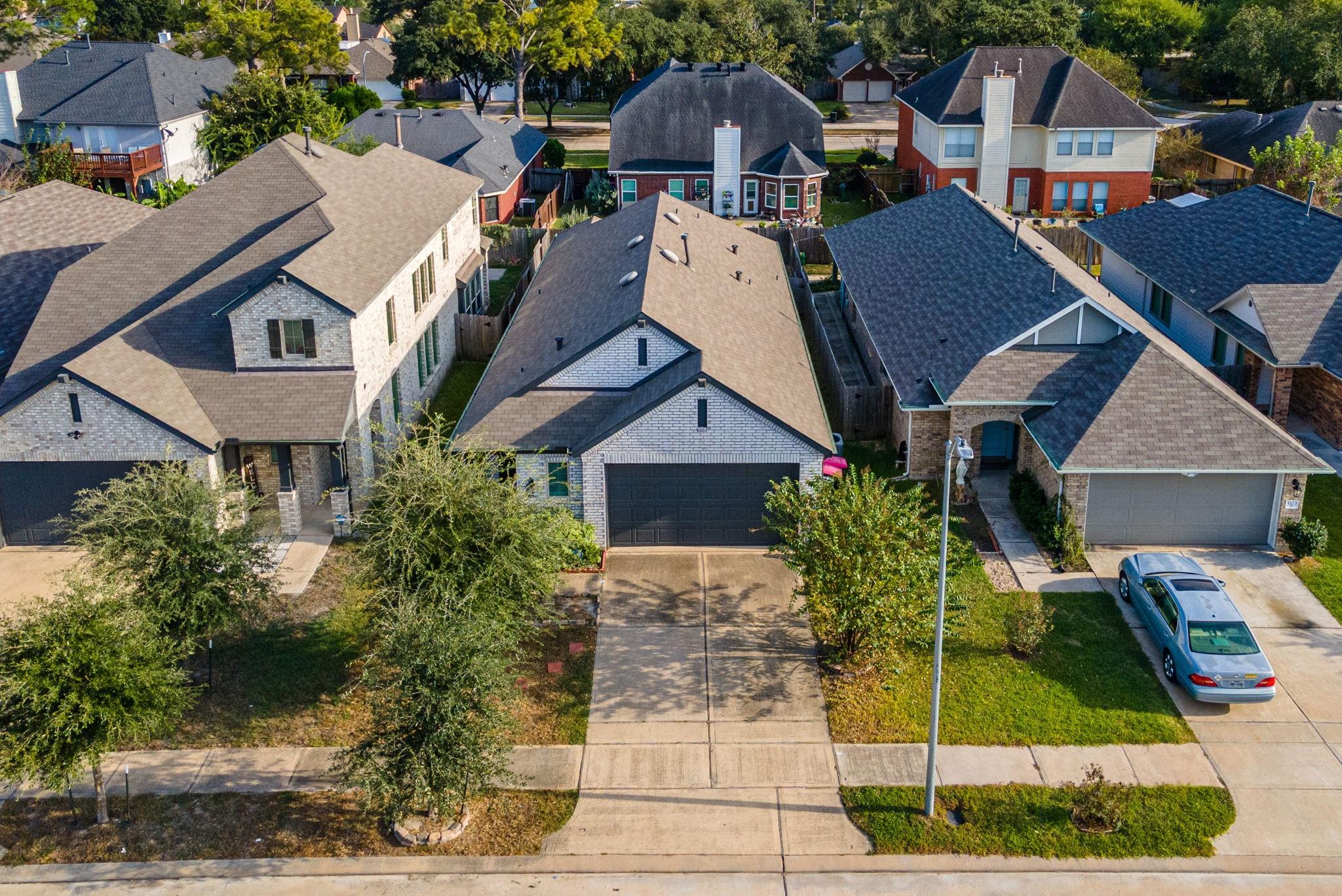 5079 Klein Orchard Drive, Houston TX 77066 Property Photo 1
