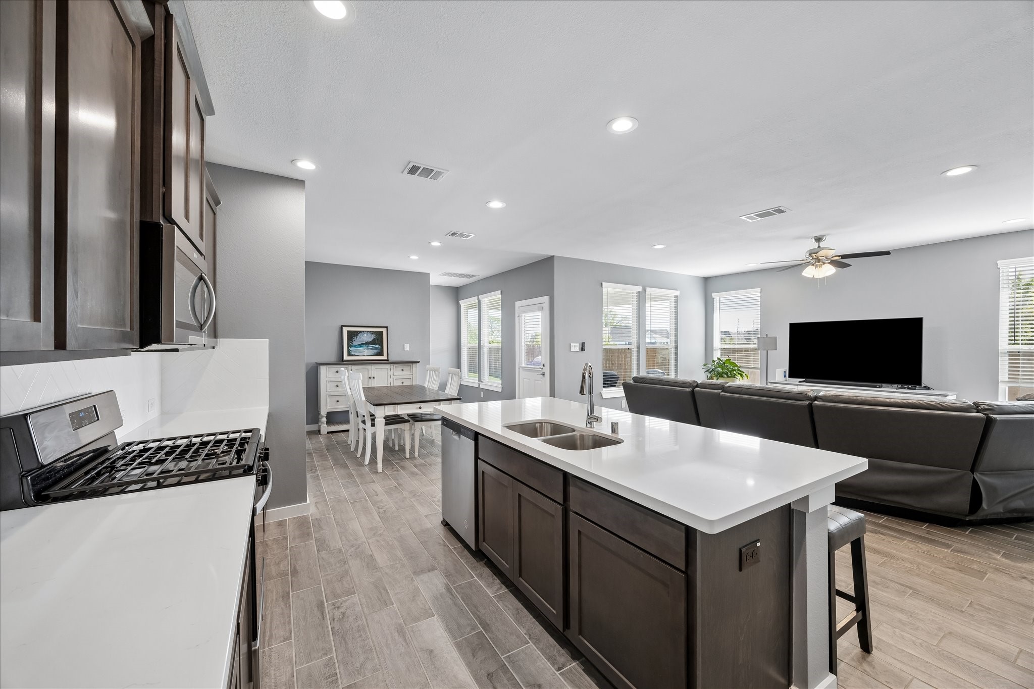 33002 Carolyns Perfection Loop Property Photo 8