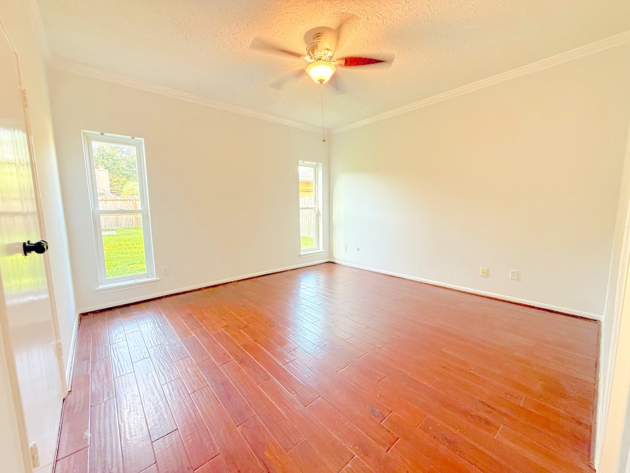 2210 Redcliff Drive Property Photo 12