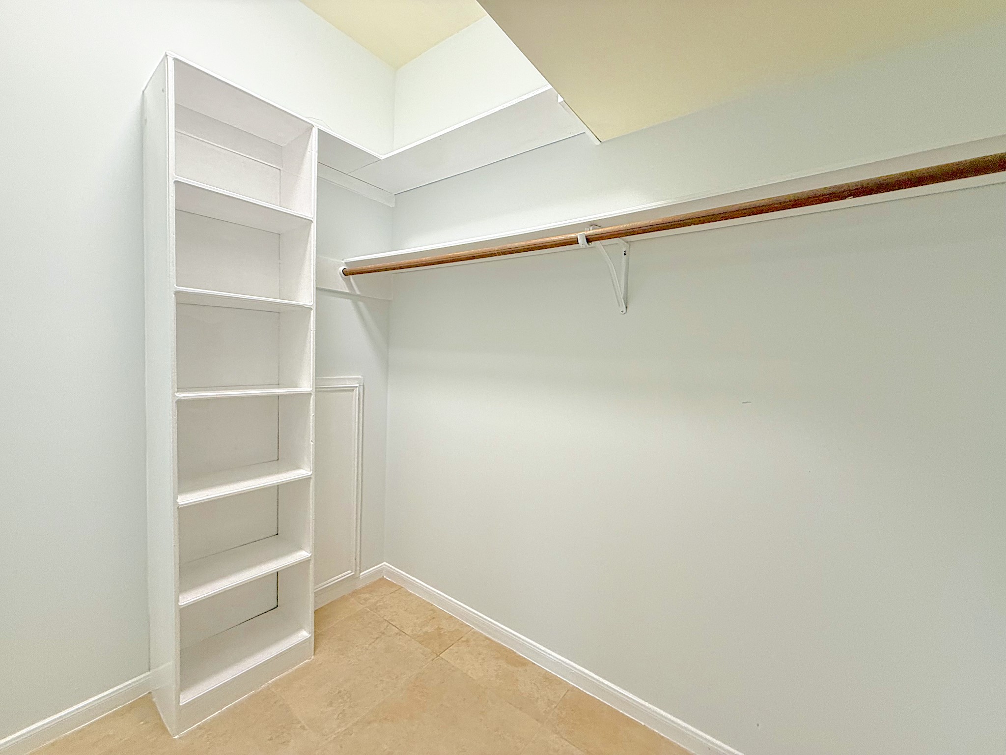 2210 Redcliff Drive Property Photo 20