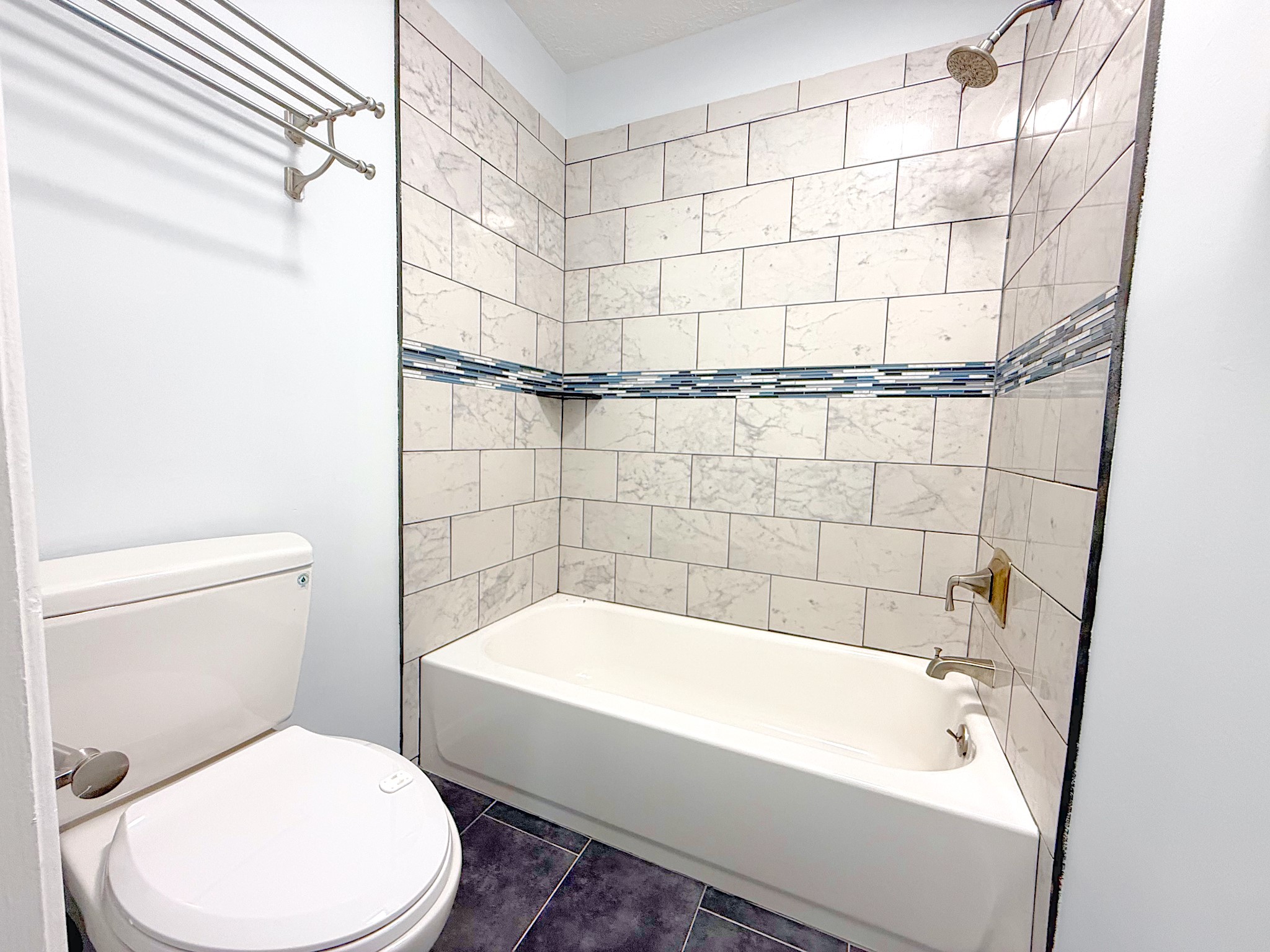 2210 Redcliff Drive Property Photo 32