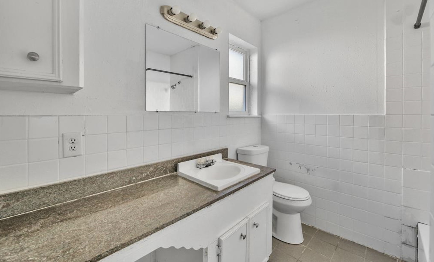 26 Farrell Street 10 Property Photo 2