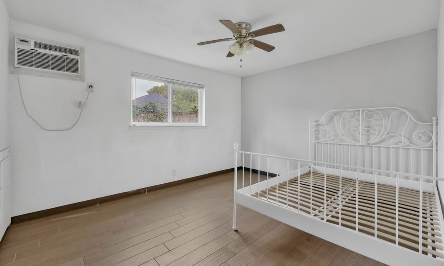 26 Farrell Street 10 Property Photo 5