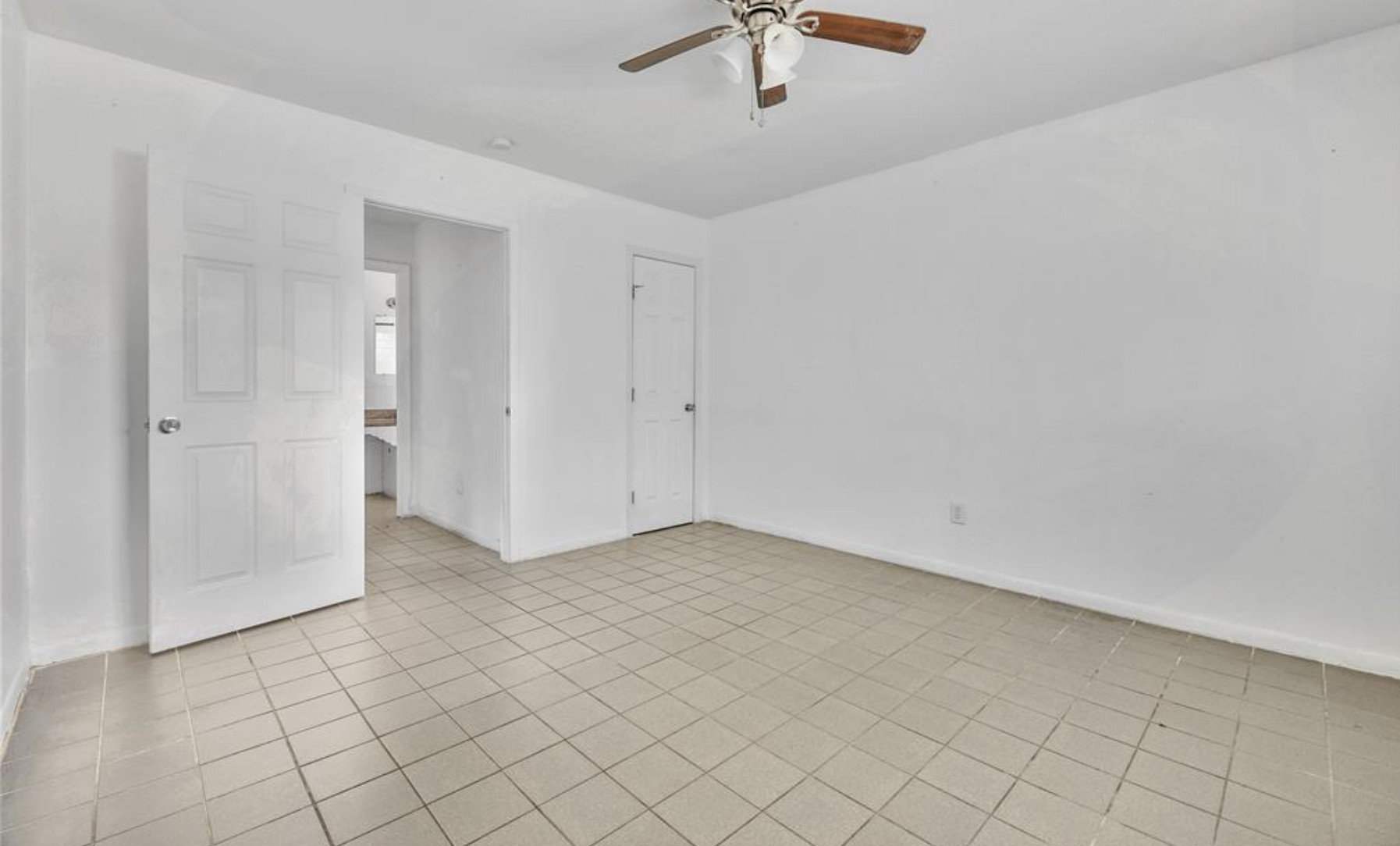 26 Farrell Street 10 Property Photo 6