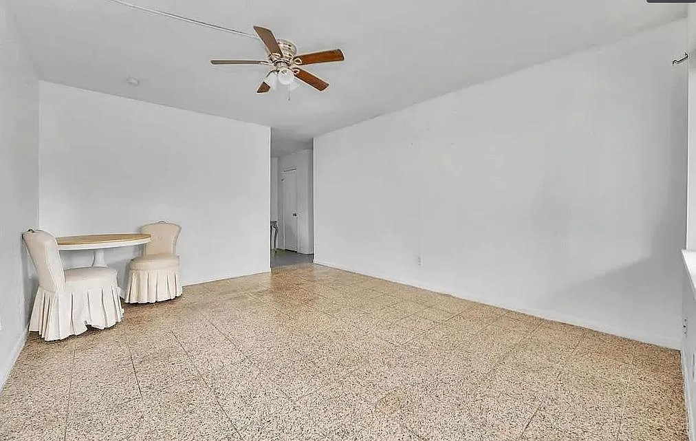 26 Farrell Street 10 Property Photo 9