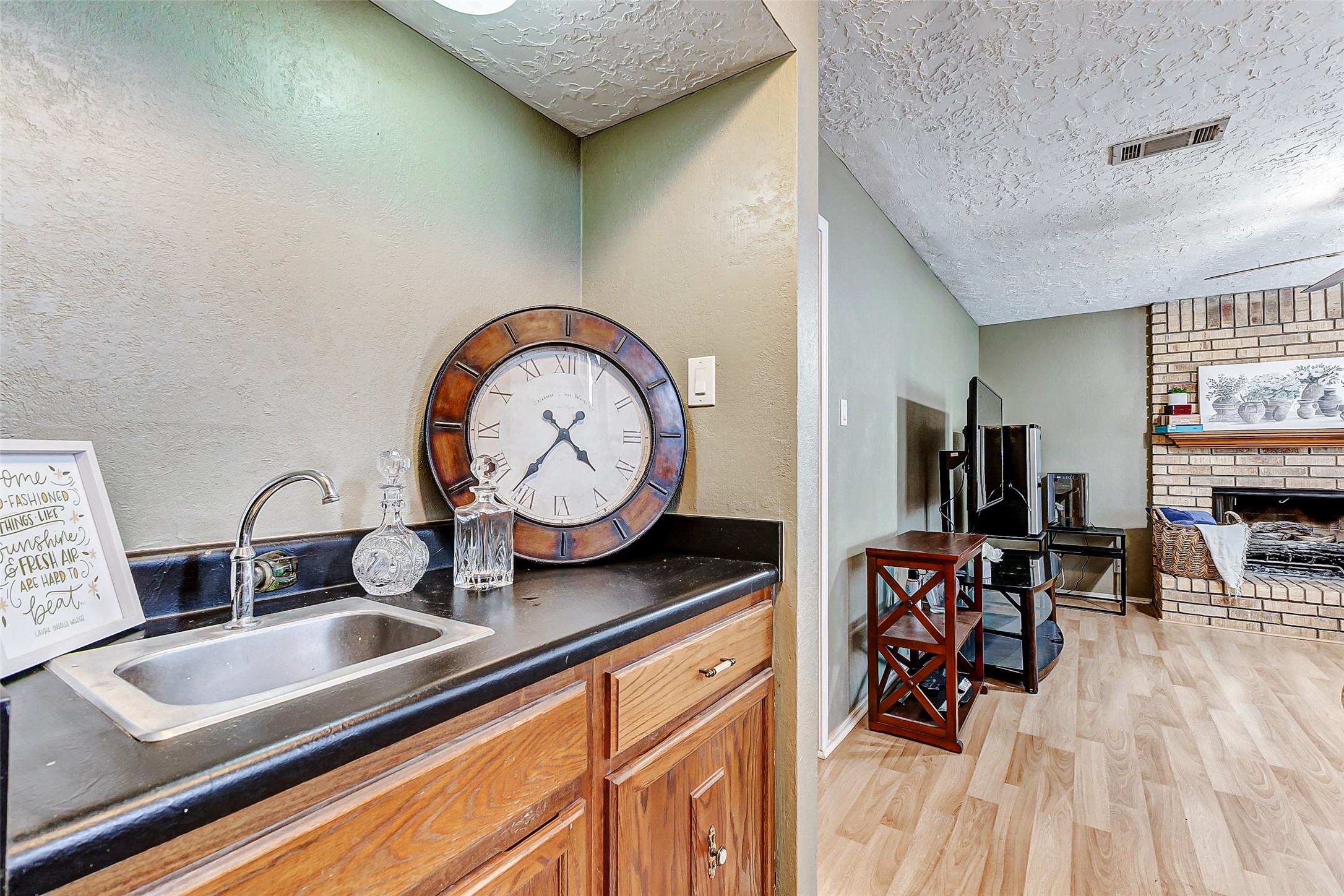 1218 Briarmead Drive Property Photo 4
