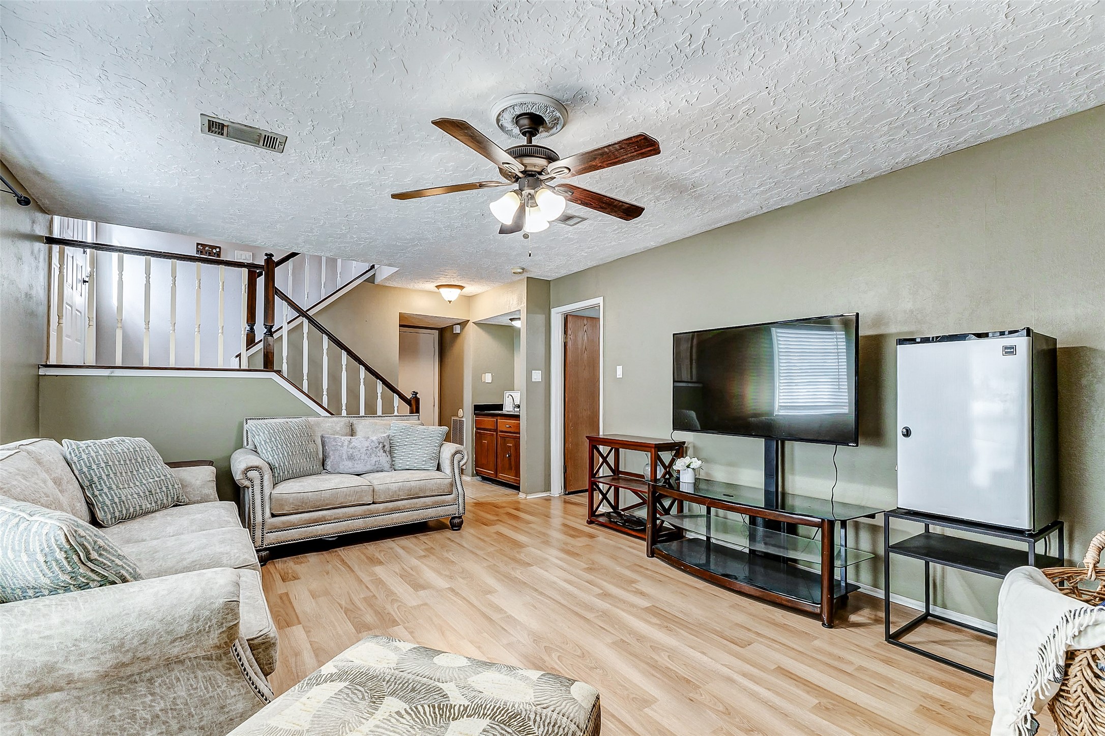 1218 Briarmead Drive Property Photo 6