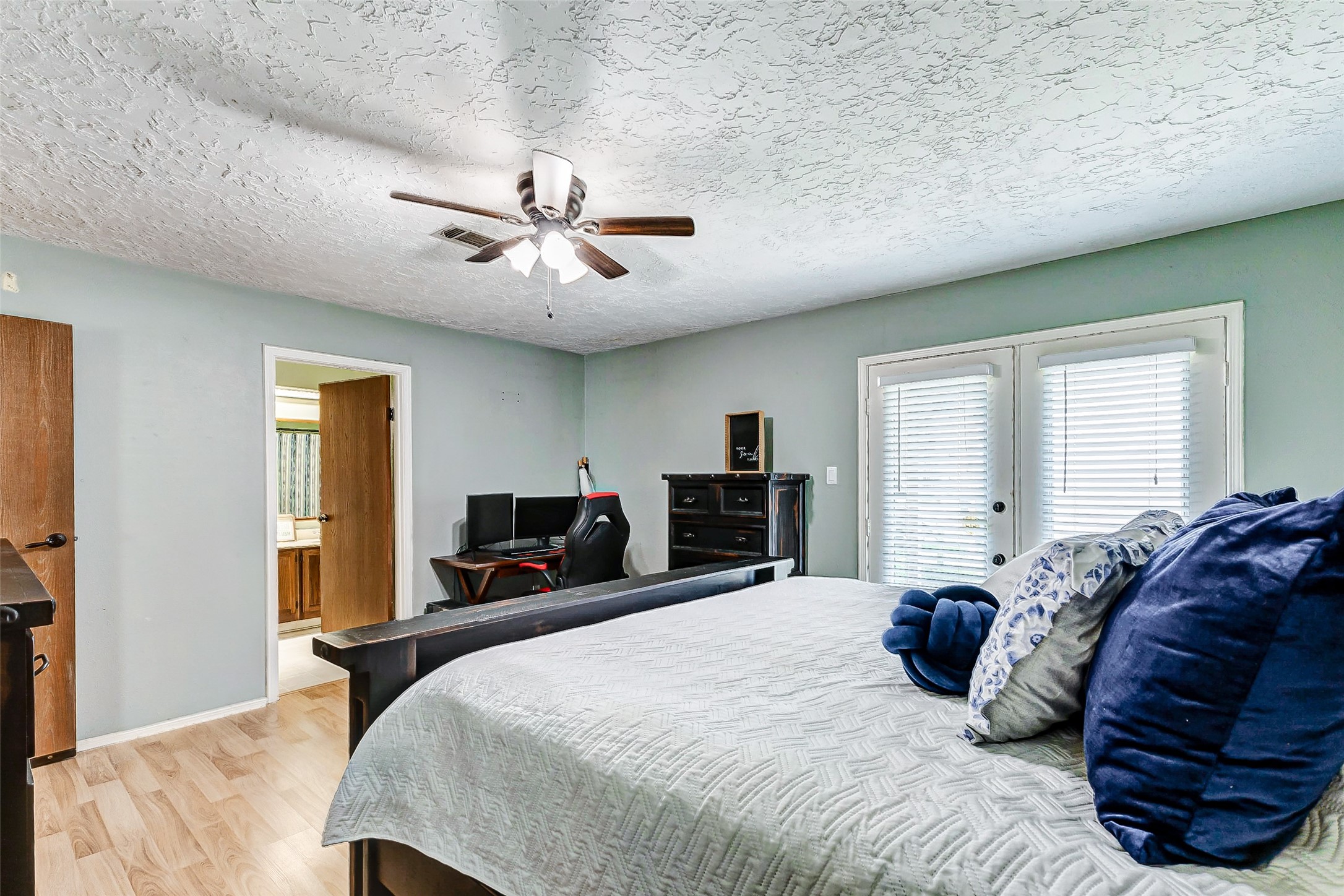1218 Briarmead Drive Property Photo 8