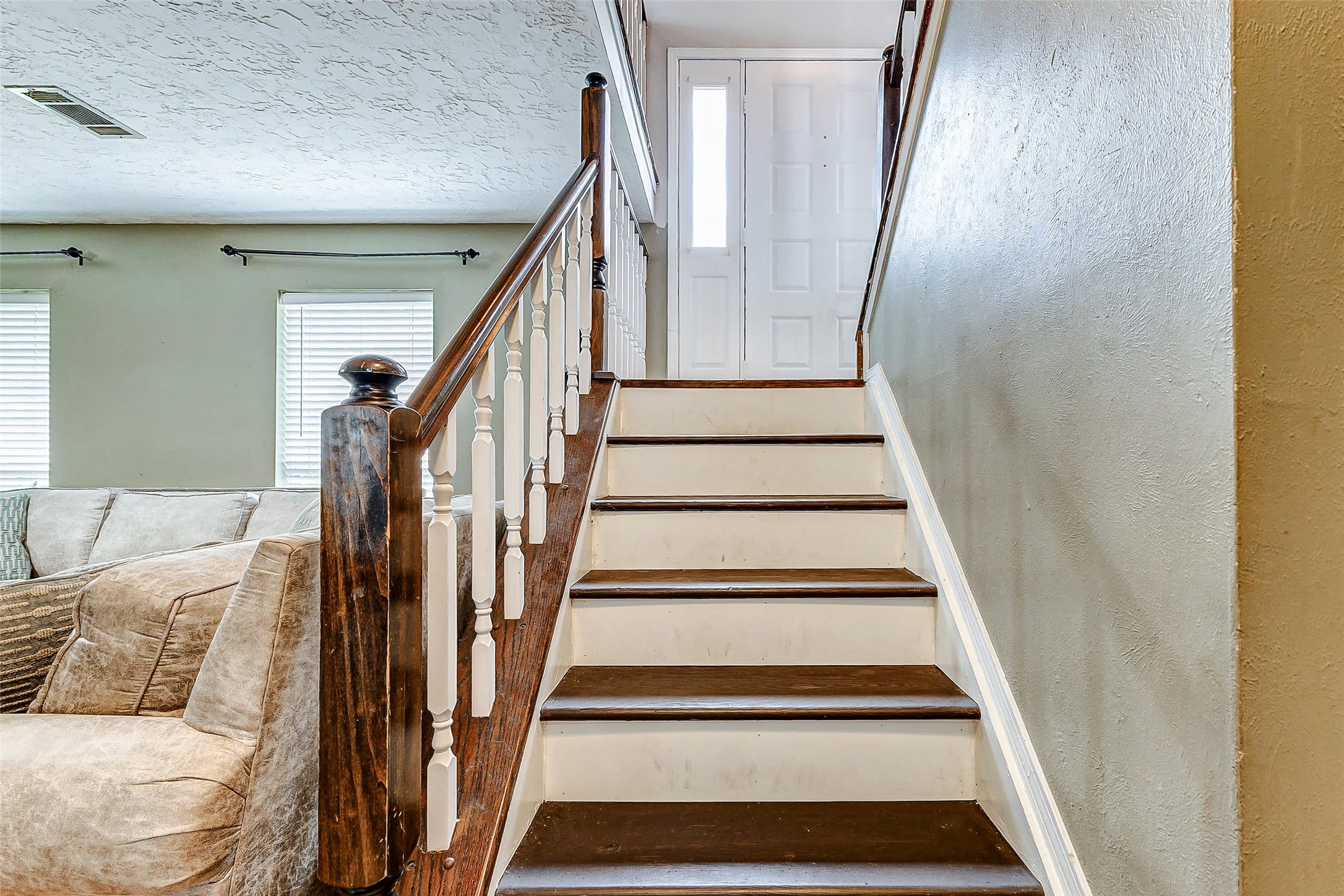 1218 Briarmead Drive Property Photo 10