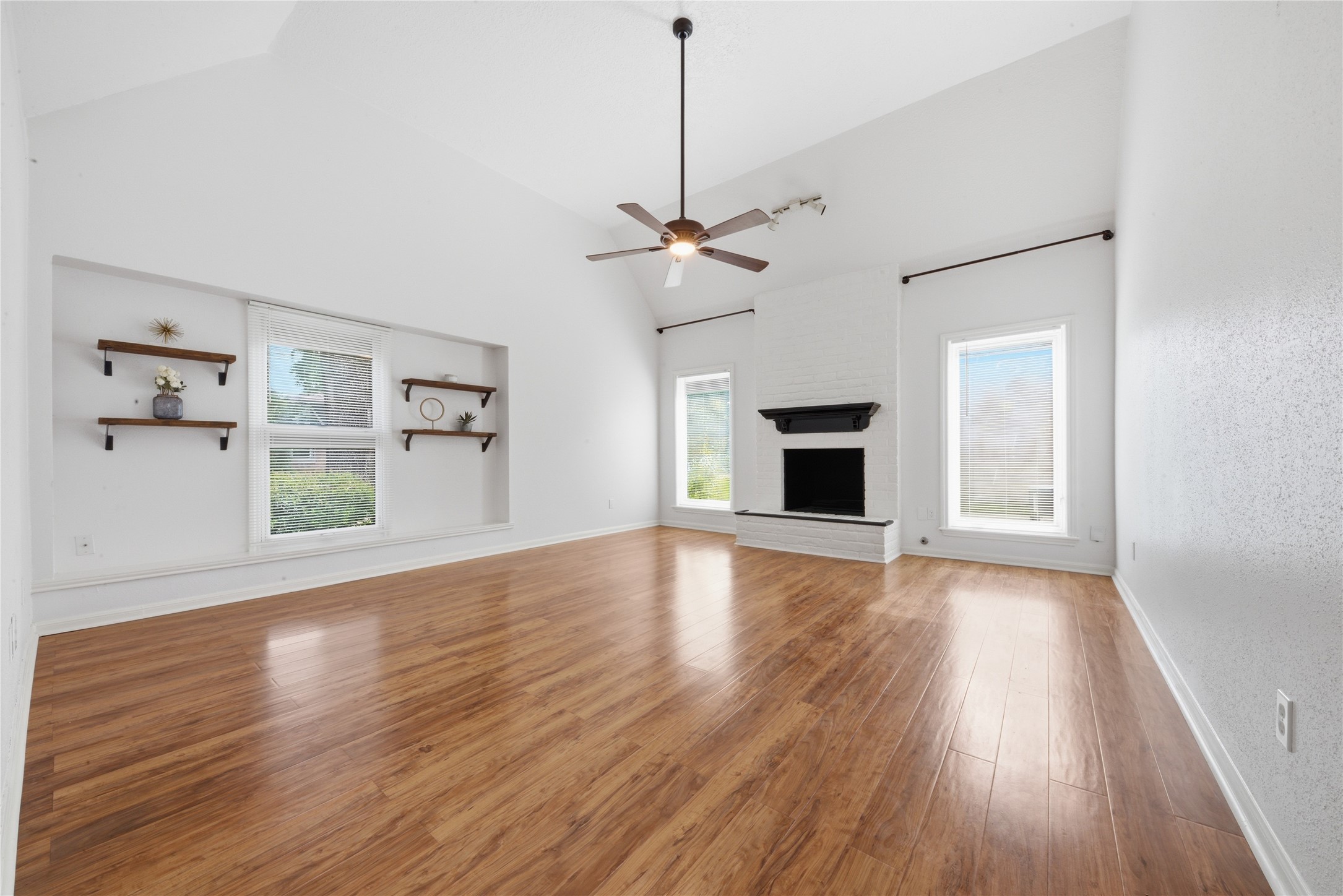 518 Rozelle Avenue Property Photo 9