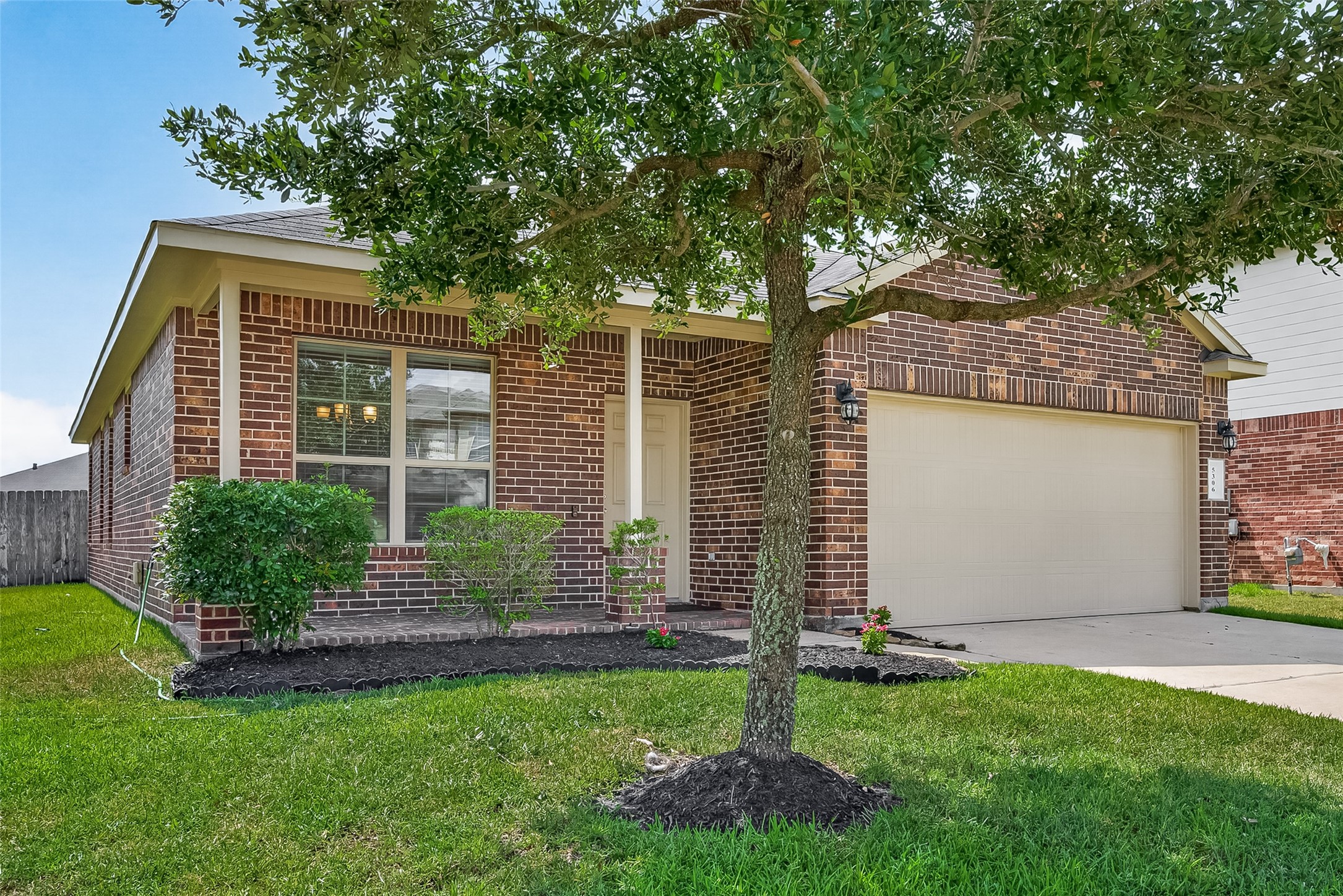 5306 Little Jasmine Way Property Photo 1