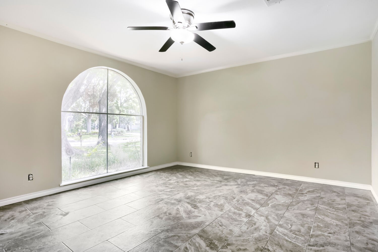 10903 Tupper Lake Drive Property Photo 15