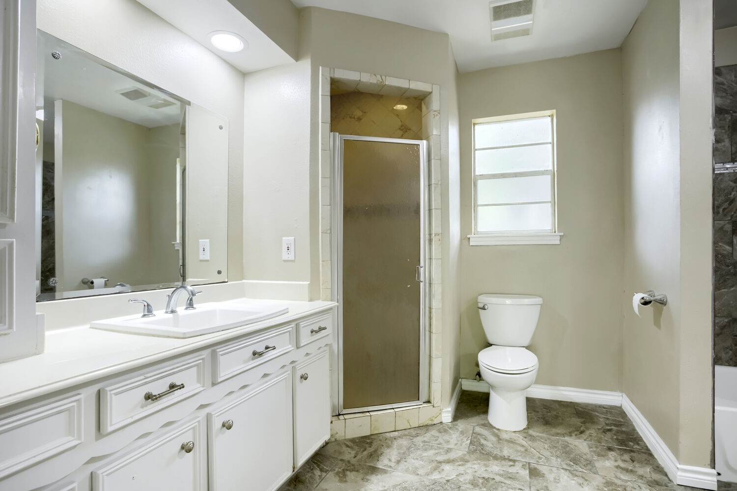 10903 Tupper Lake Drive Property Photo 17