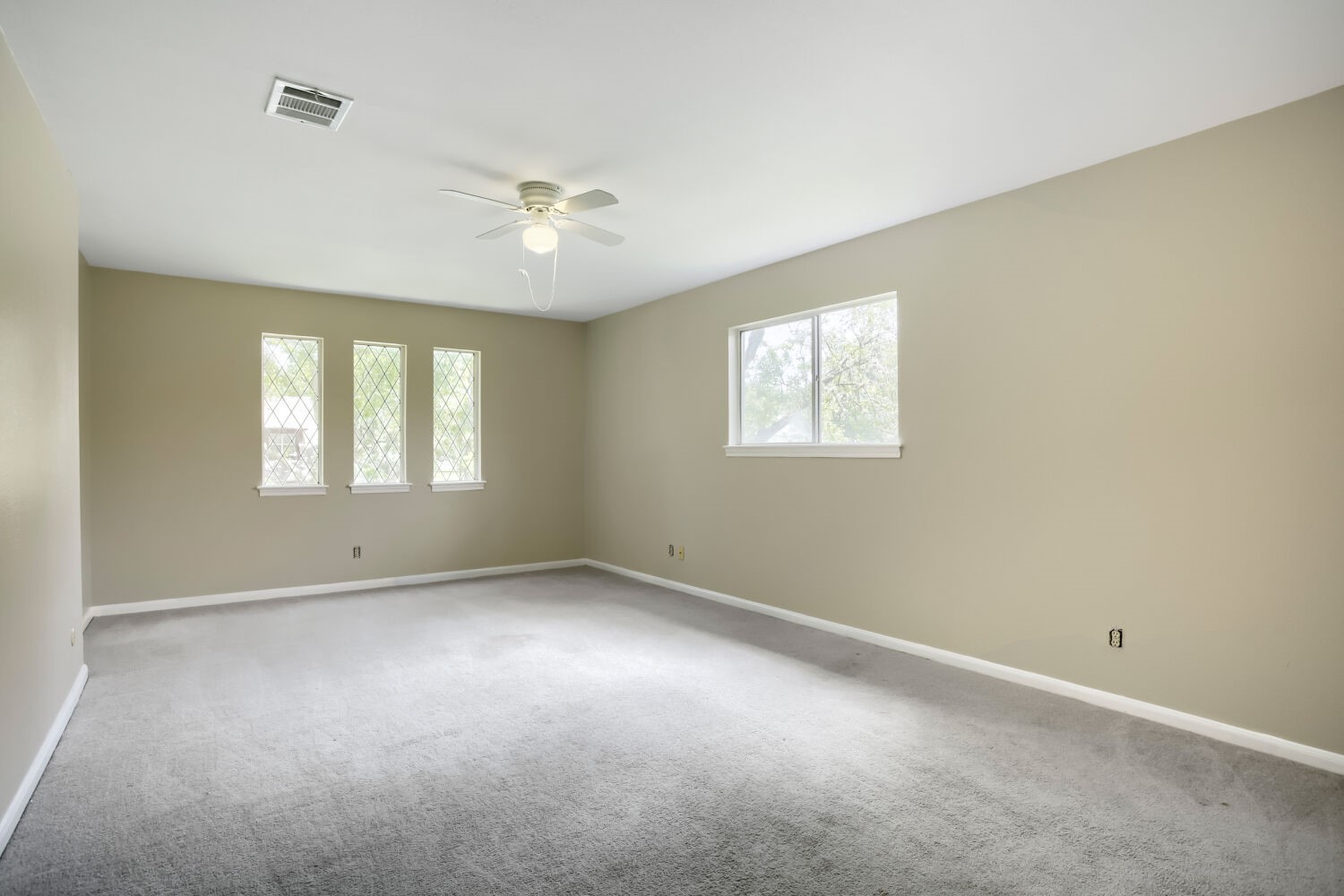 10903 Tupper Lake Drive Property Photo 19