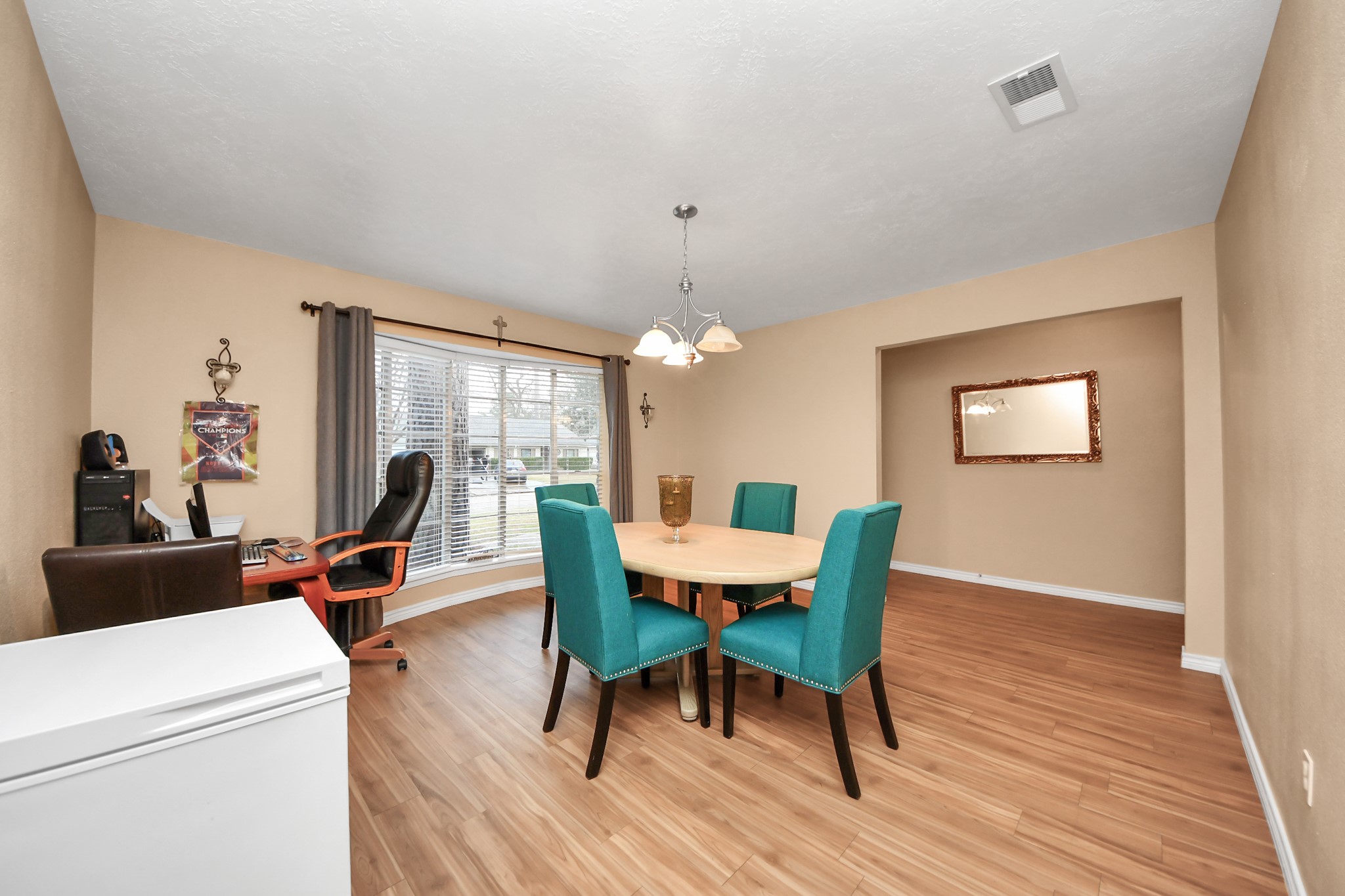 23127 Harpergate Drive Property Photo 5