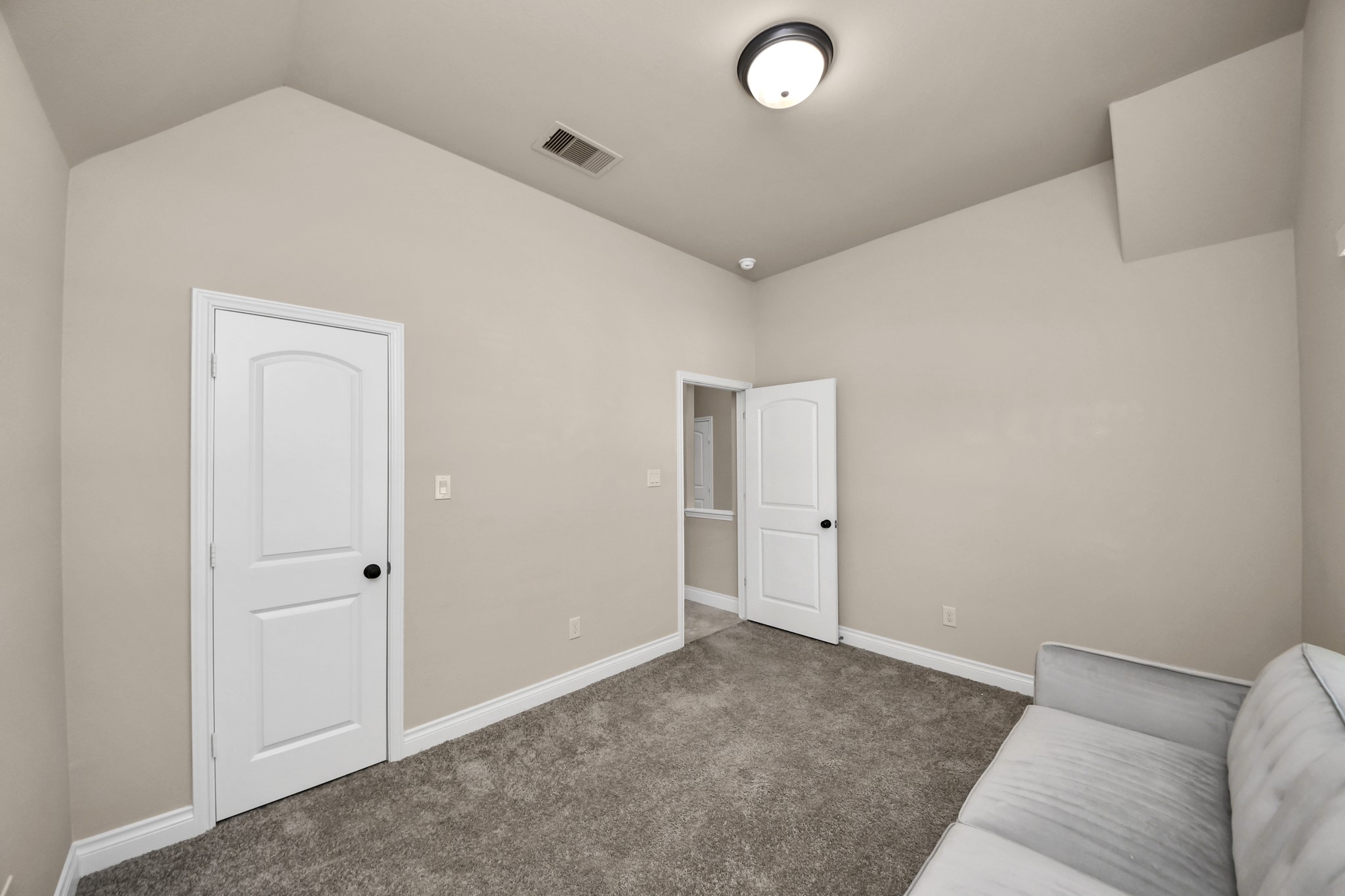 2918 Garden River Lane Property Photo 8