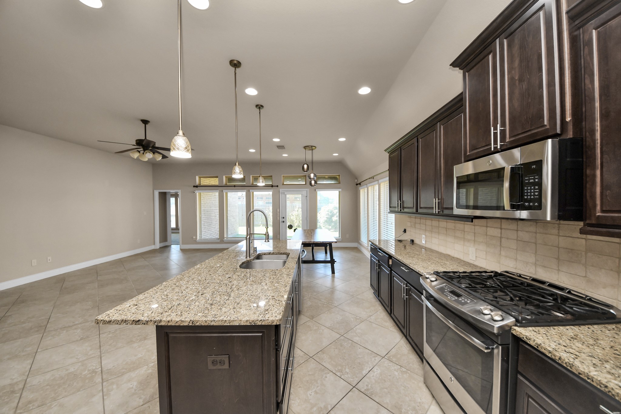 2918 Garden River Lane Property Photo 30