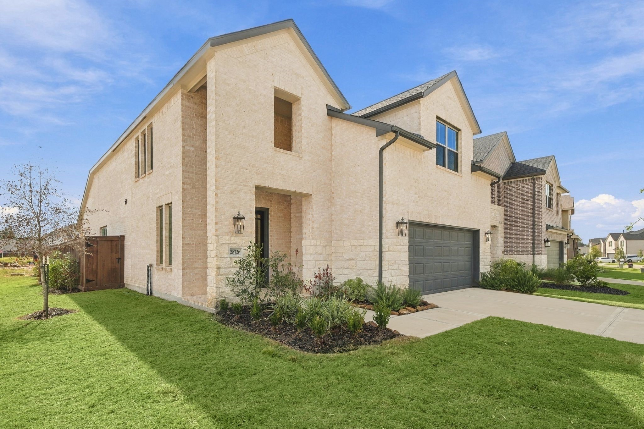 28726 Mount Bonnell Lane Property Photo 3