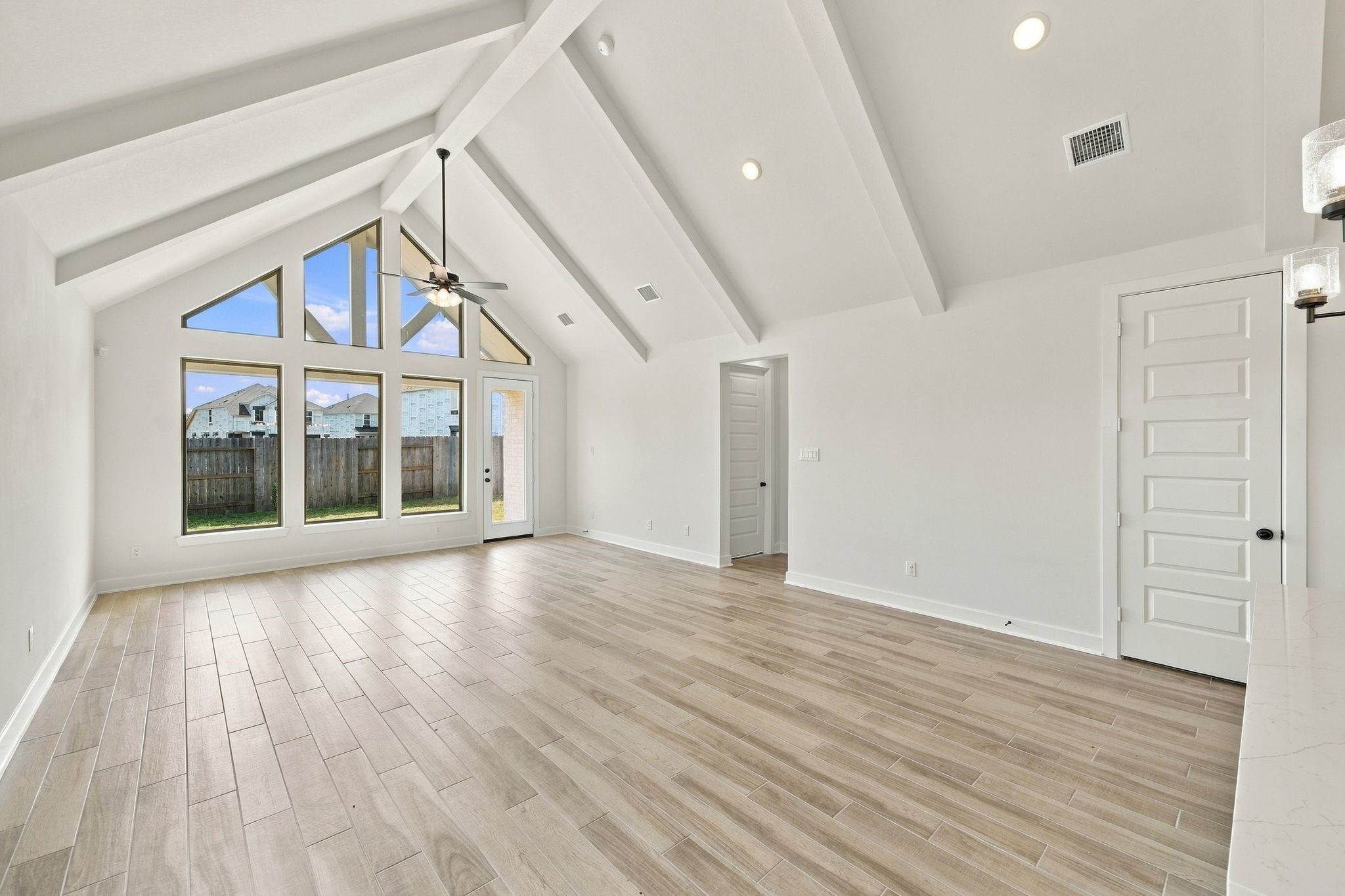 28726 Mount Bonnell Lane Property Photo 12