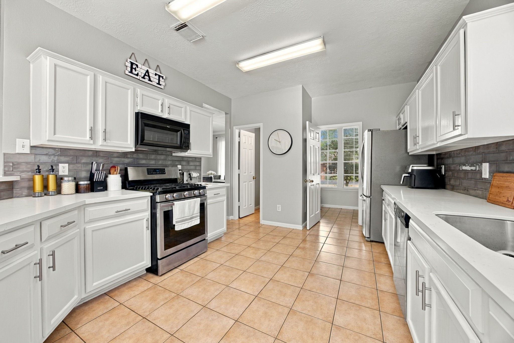 20934 Deauville Drive Property Photo 16