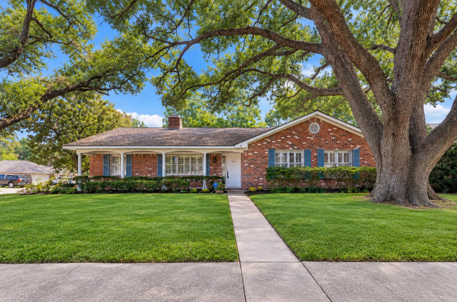 8403 Braes Meadow Drive Property Photo 1