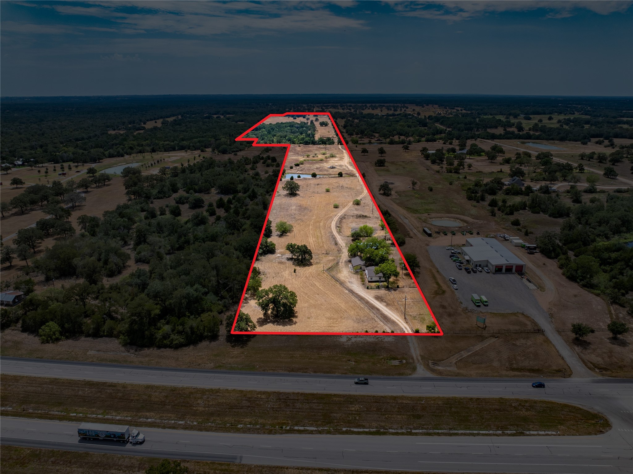 1046 Tx-71 Property Photo 1