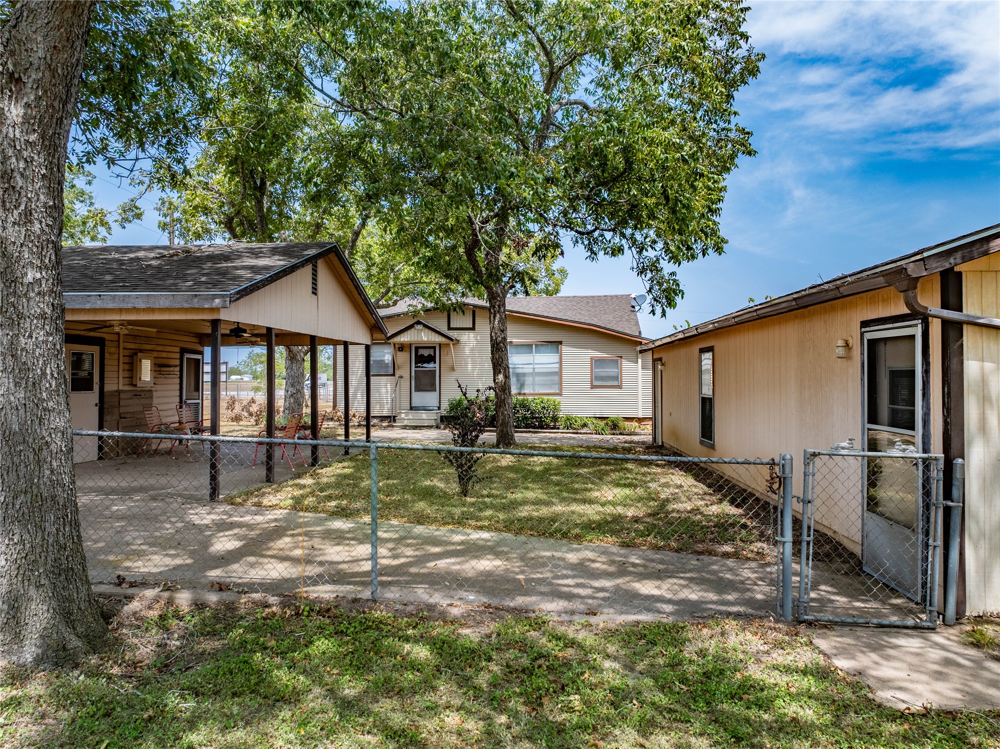 1046 Tx-71 Property Photo 23