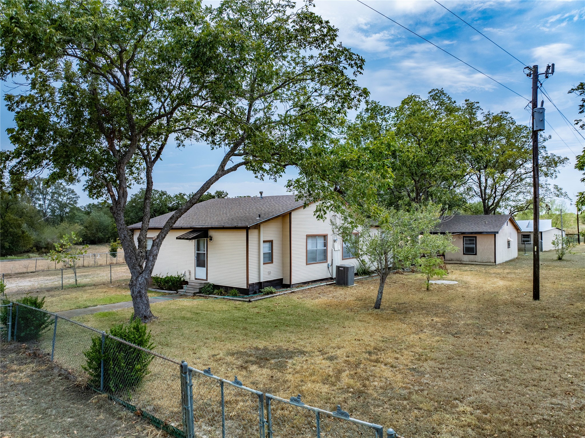1046 Tx-71 Property Photo 27