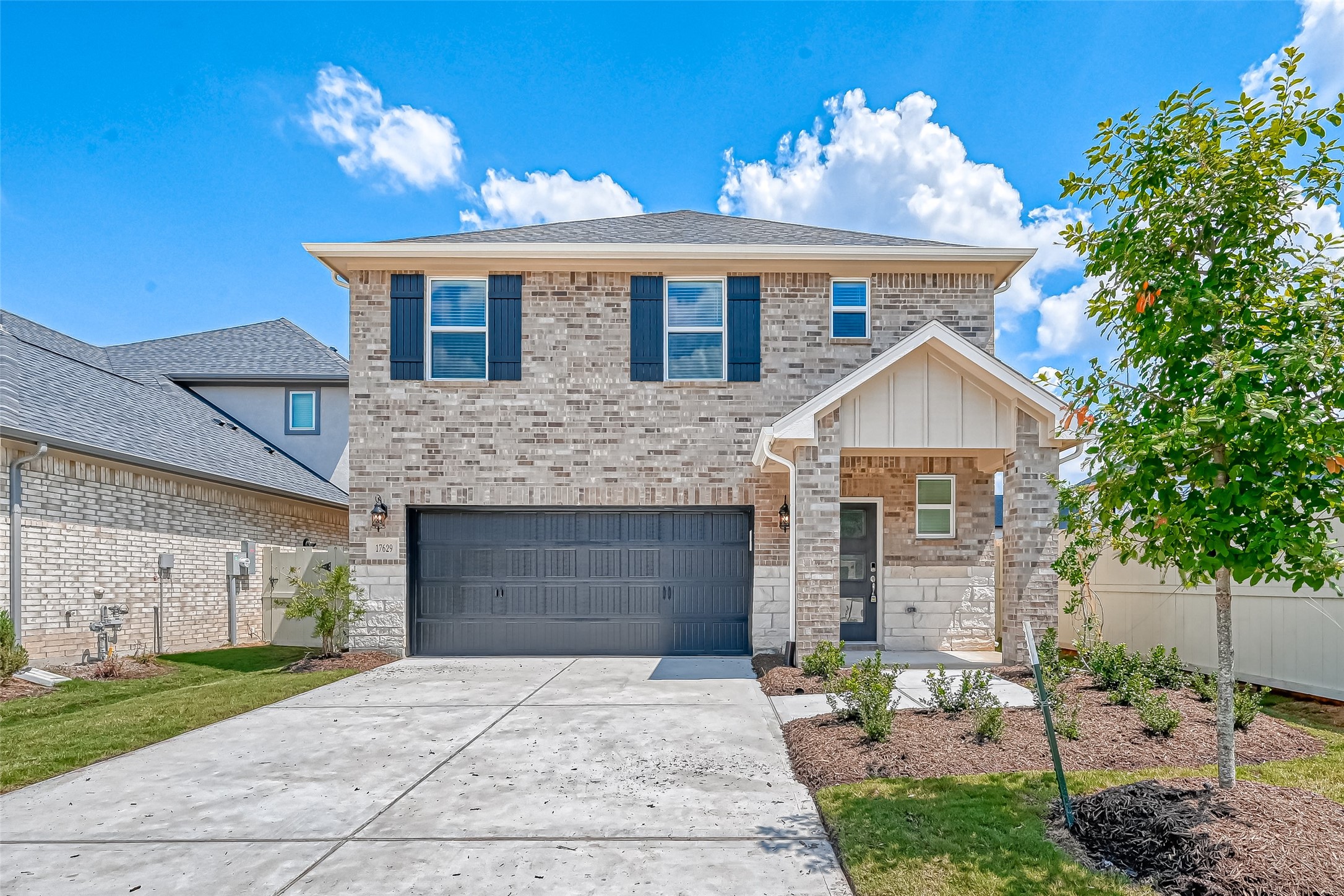 17629 Rosette Grass Drive Property Photo 1